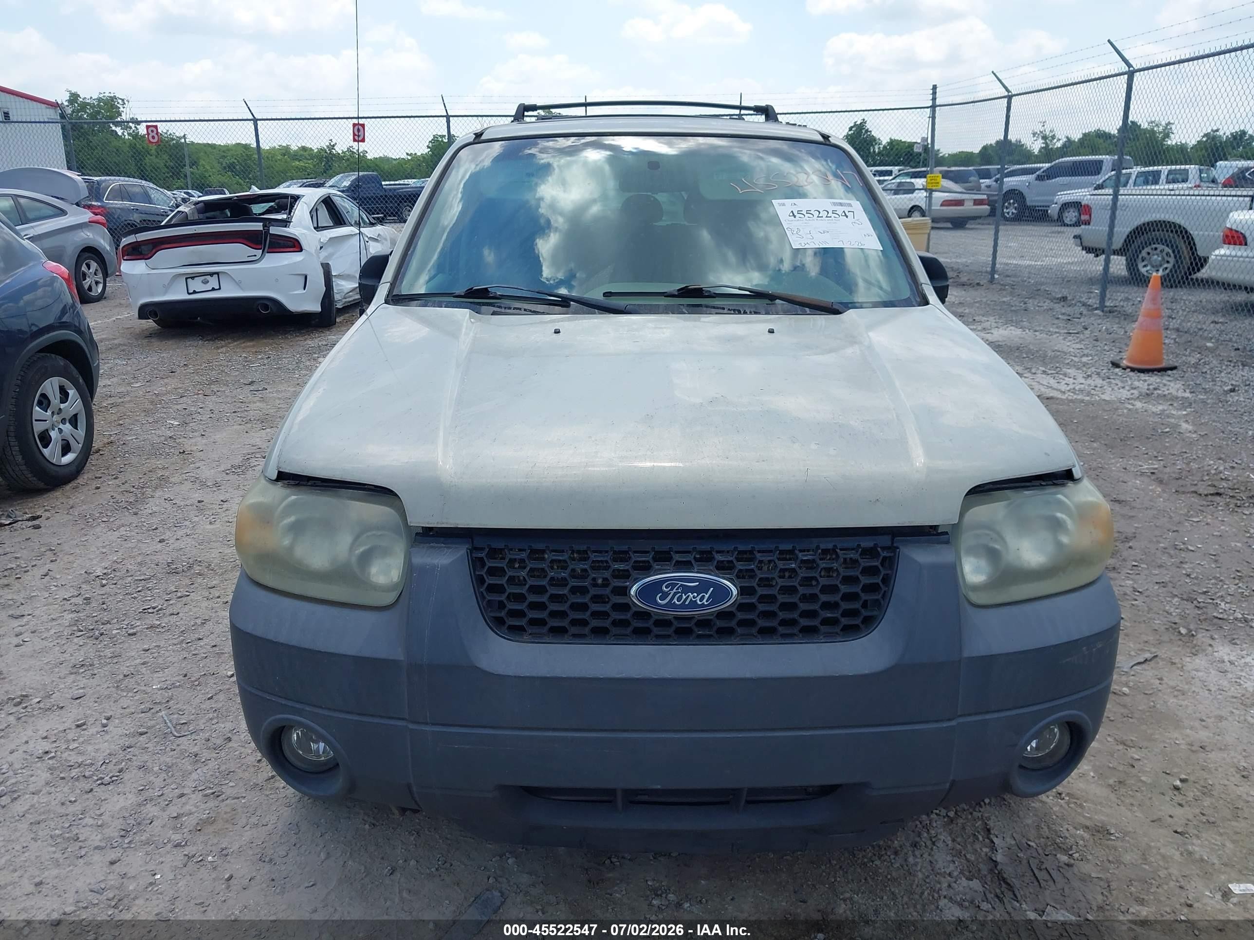 2005 Ford Escape Xlt Серебряный vin: 1FMYU03195KD15317