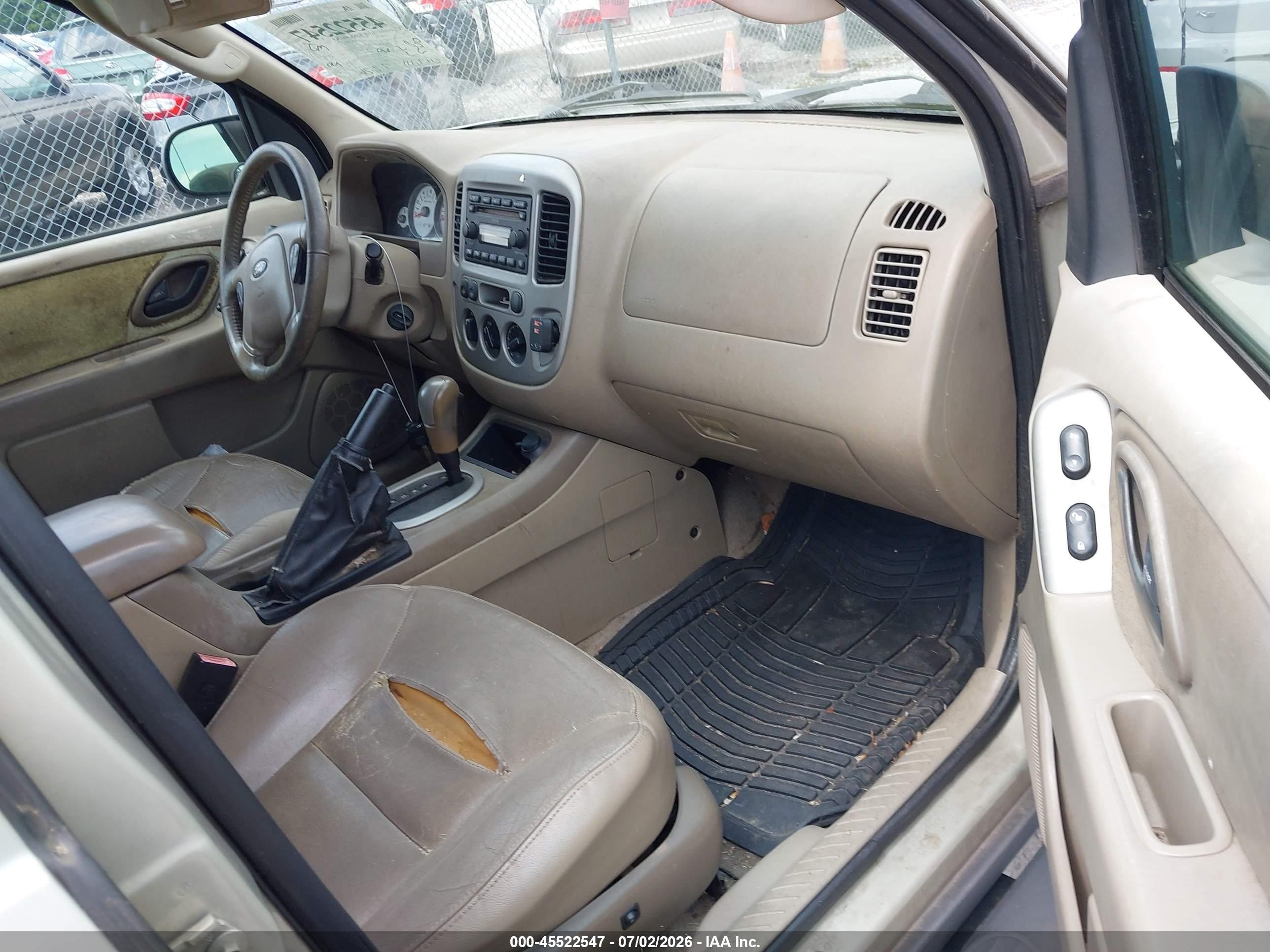 2005 Ford Escape Xlt Серебряный vin: 1FMYU03195KD15317
