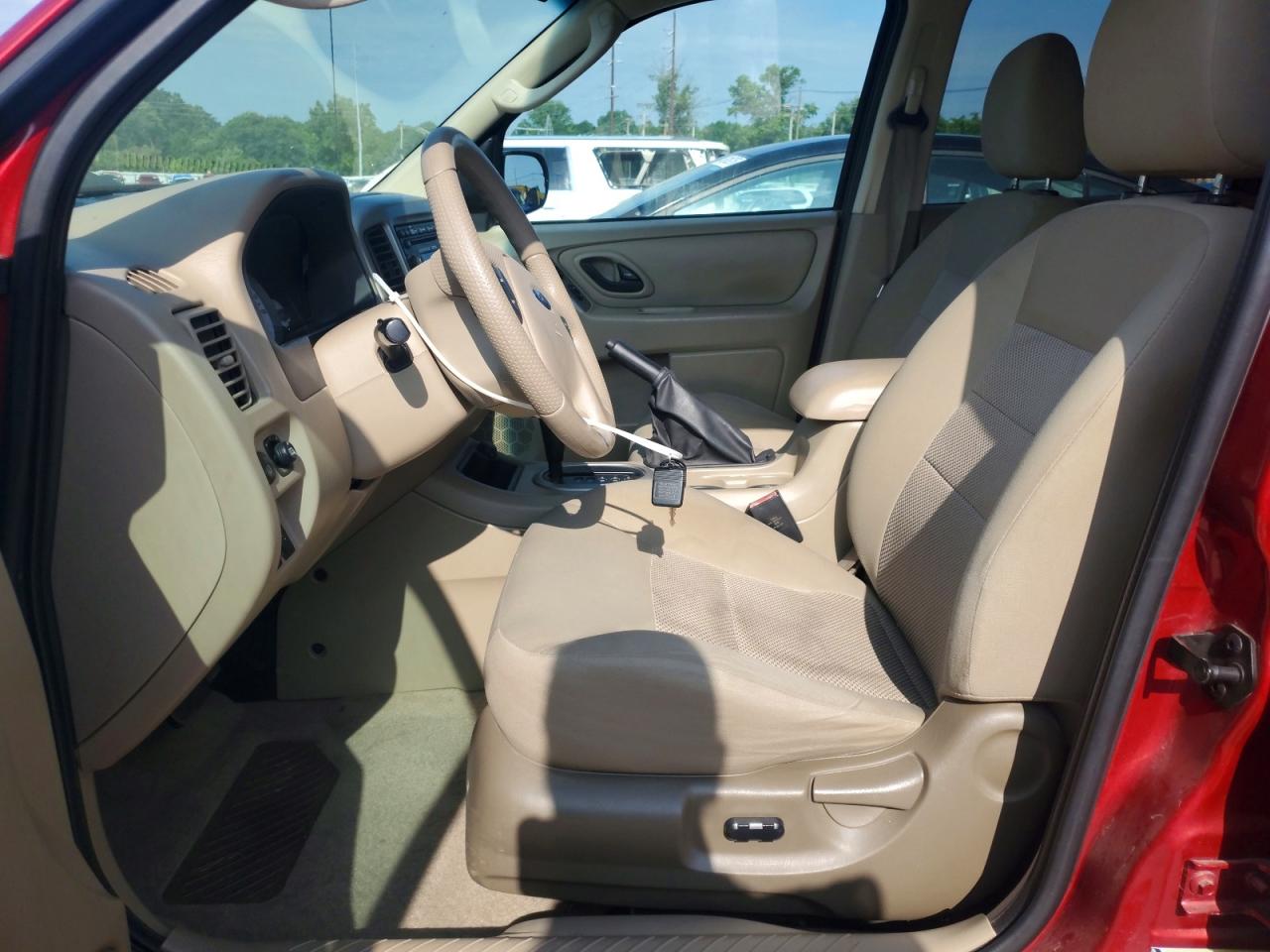 2007 Ford Escape Xlt Burgundy vin: 1FMYU03197KA20012