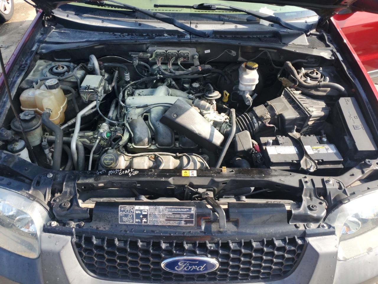 2007 Ford Escape Xlt Burgundy vin: 1FMYU03197KA20012