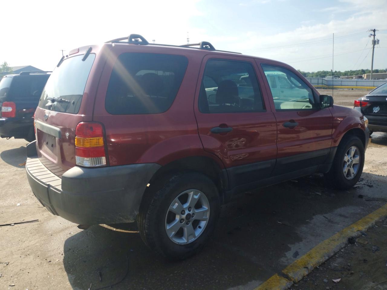 2007 Ford Escape Xlt Burgundy vin: 1FMYU03197KA20012