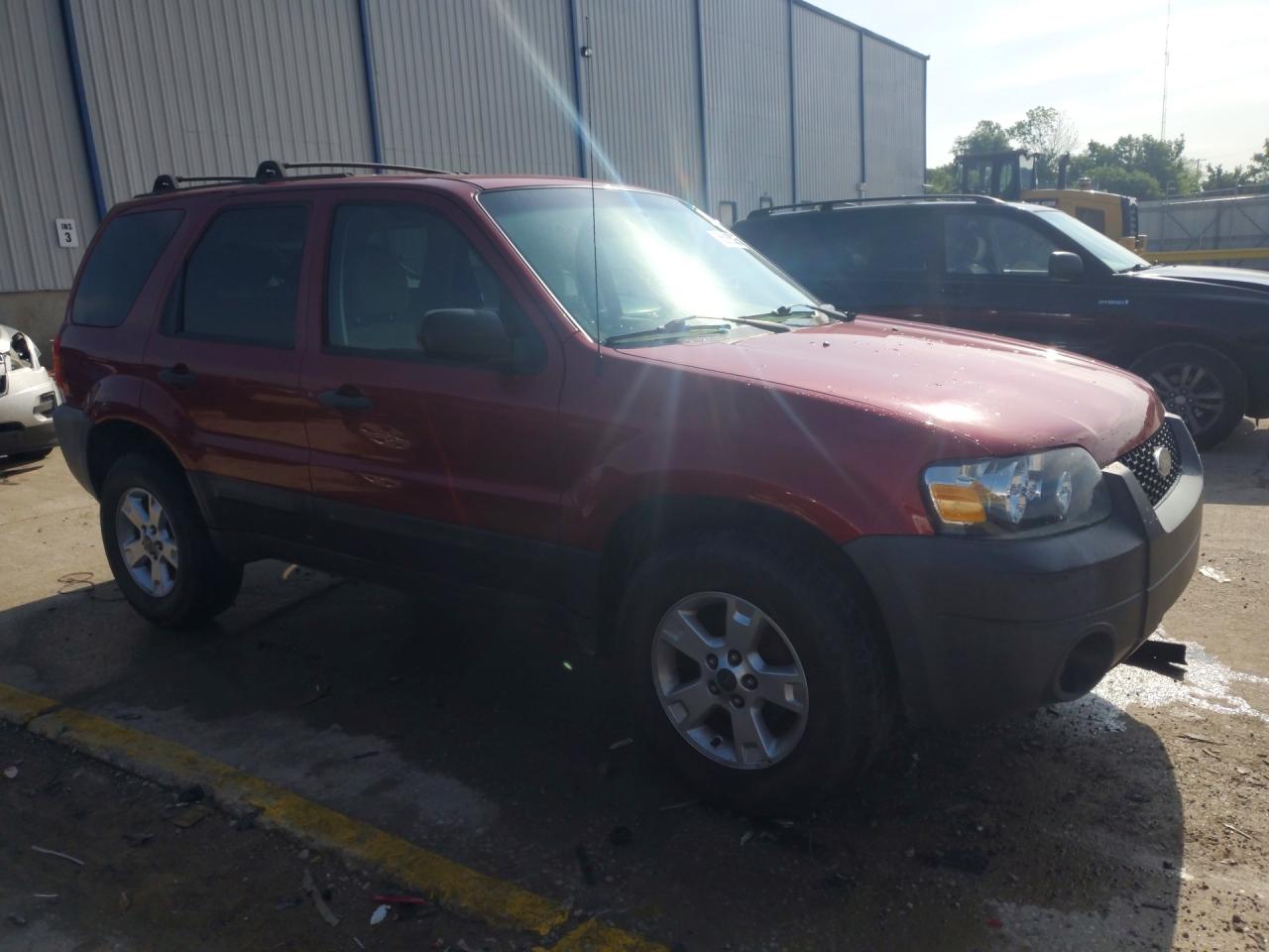 2007 Ford Escape Xlt Burgundy vin: 1FMYU03197KA20012