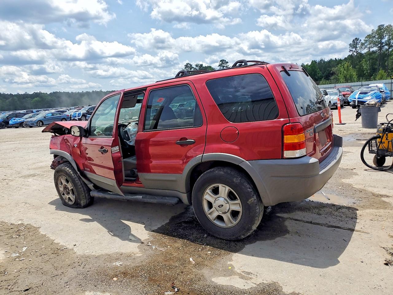 2001 Ford Escape Xlt Red vin: 1FMYU031X1KA16400