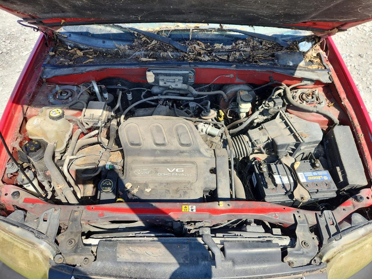 2002 Ford Escape Xlt Red vin: 1FMYU031X2KC61389