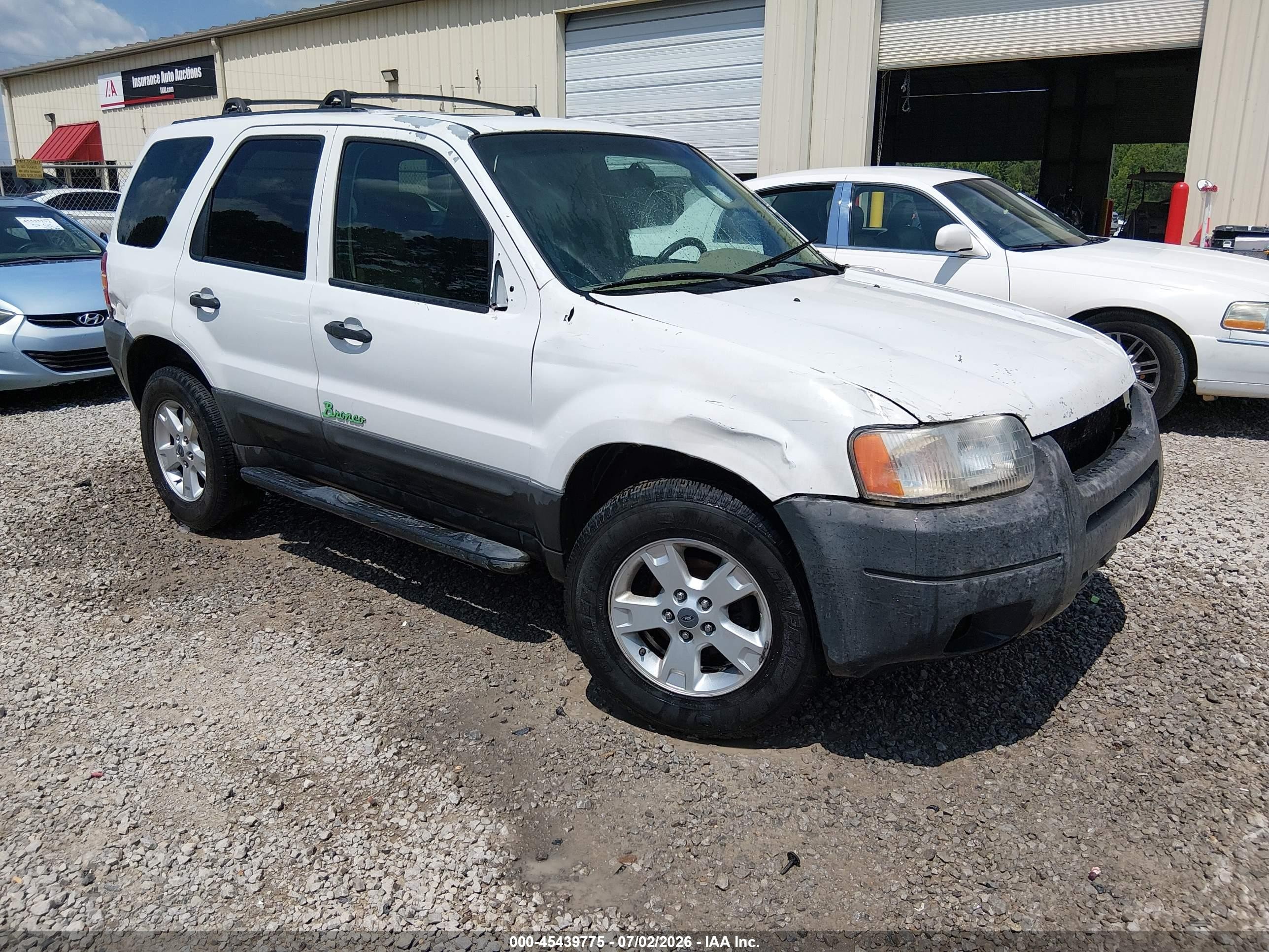 2003 Ford Escape Xlt White vin: 1FMYU031X3KA93769