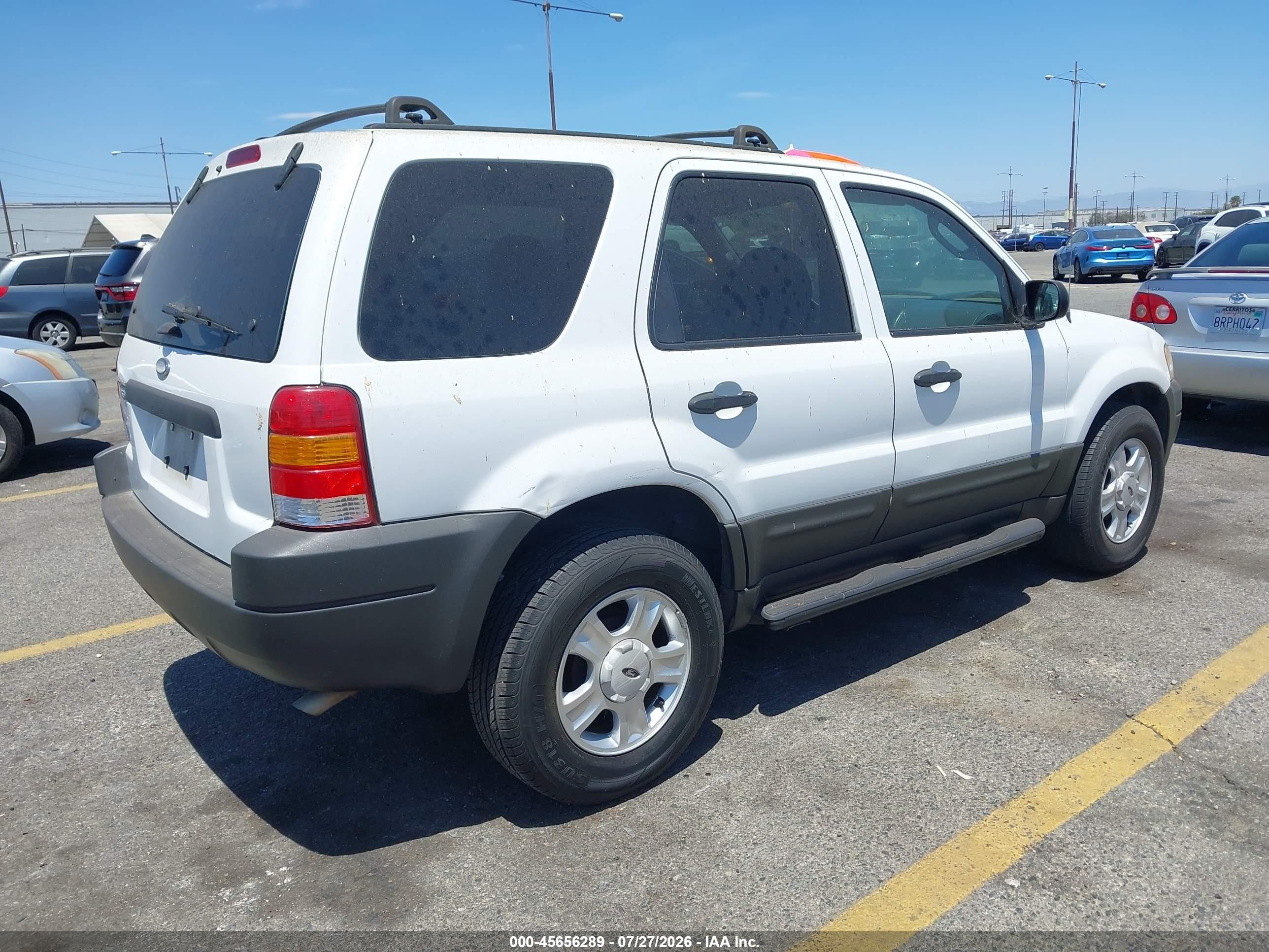 2003 Ford Escape Xlt Белый vin: 1FMYU031X3KE07940