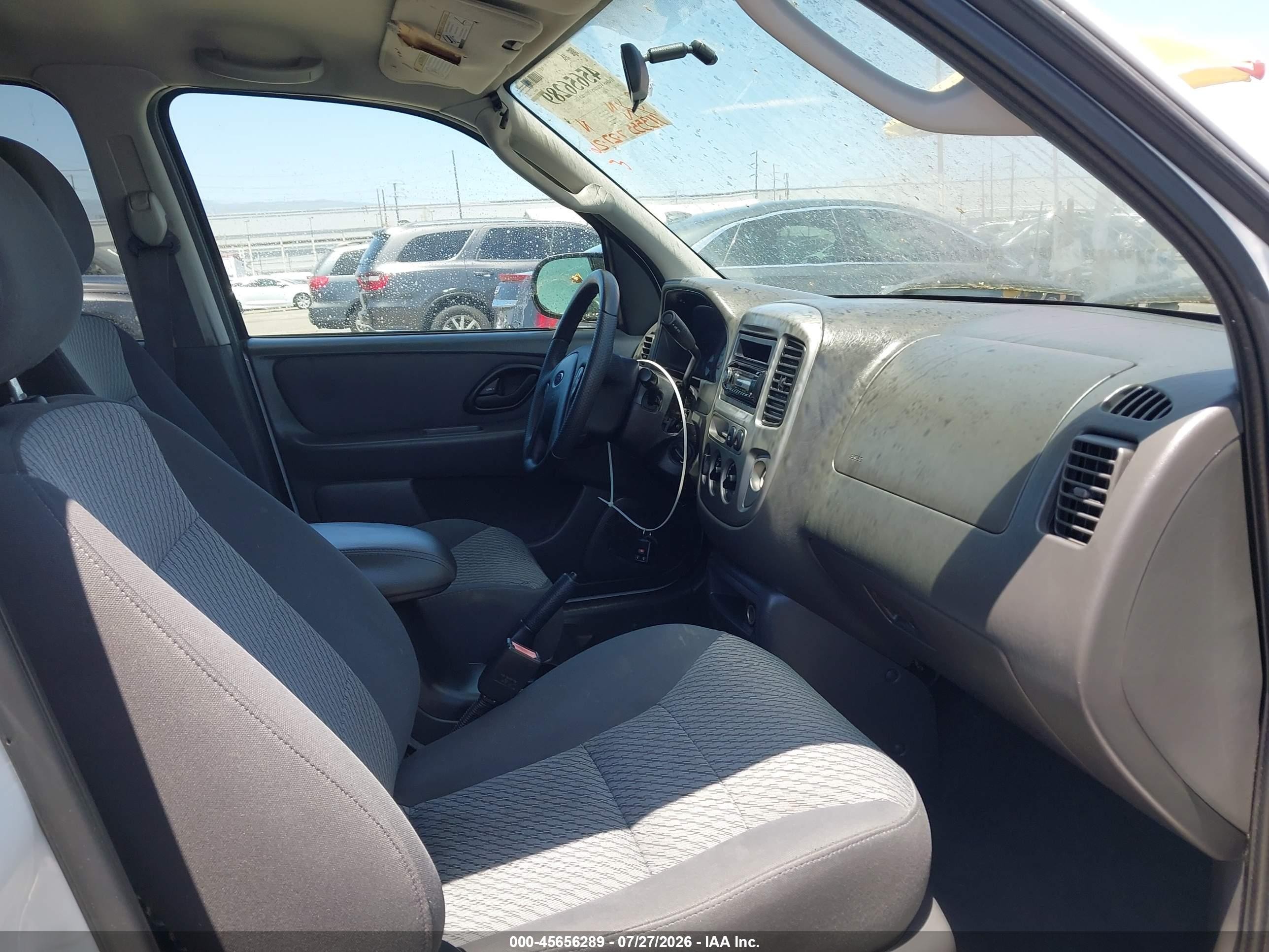 2003 Ford Escape Xlt Белый vin: 1FMYU031X3KE07940