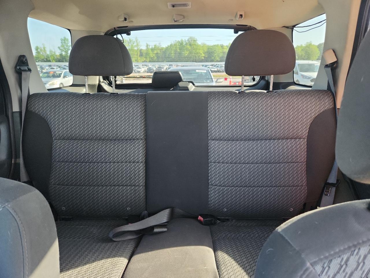 2004 Ford Escape Gray vin: 1FMYU031X4KA15249