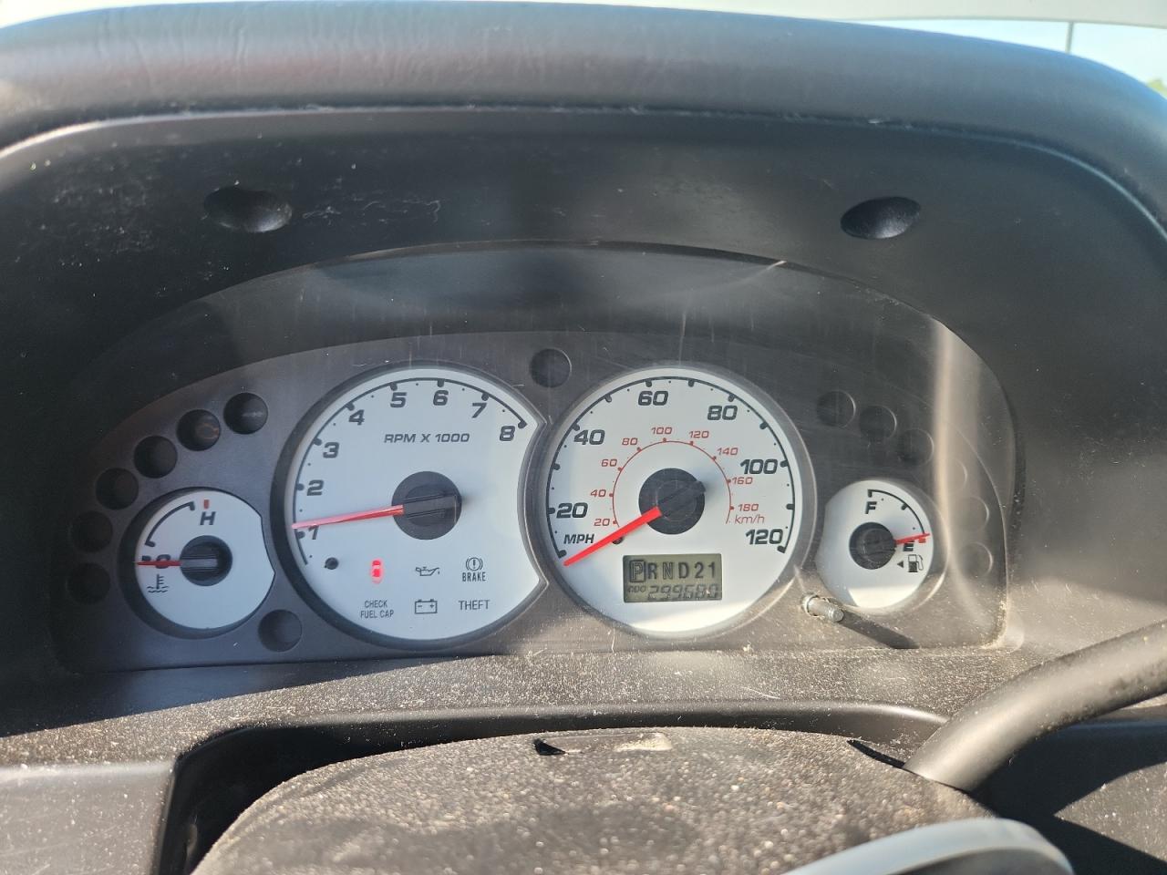 2004 Ford Escape Gray vin: 1FMYU031X4KA15249