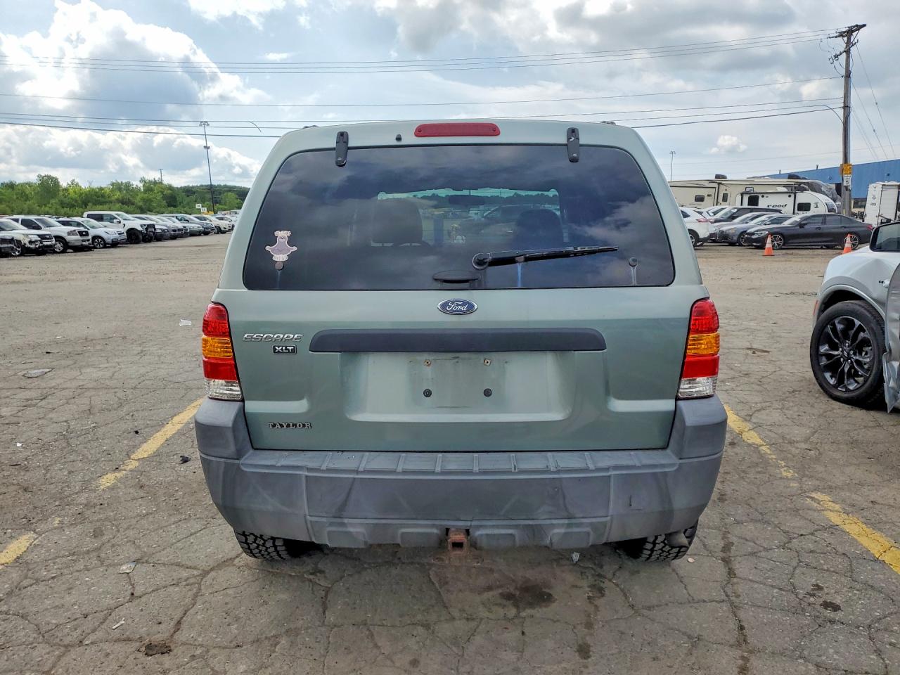 2005 Ford Escape Xlt Зеленый vin: 1FMYU031X5DA15824