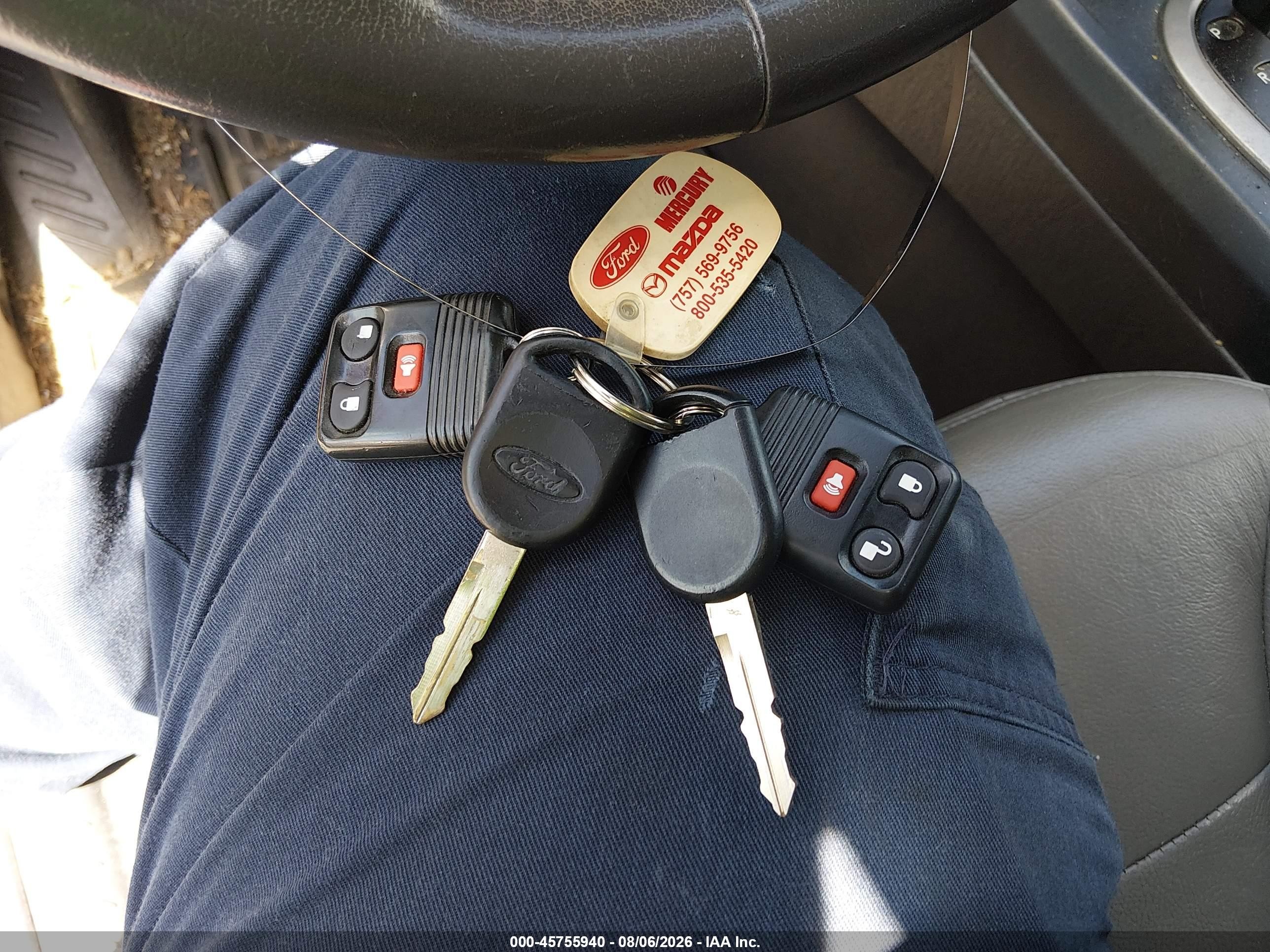 2005 Ford Escape Xlt Red vin: 1FMYU031X5KB01680