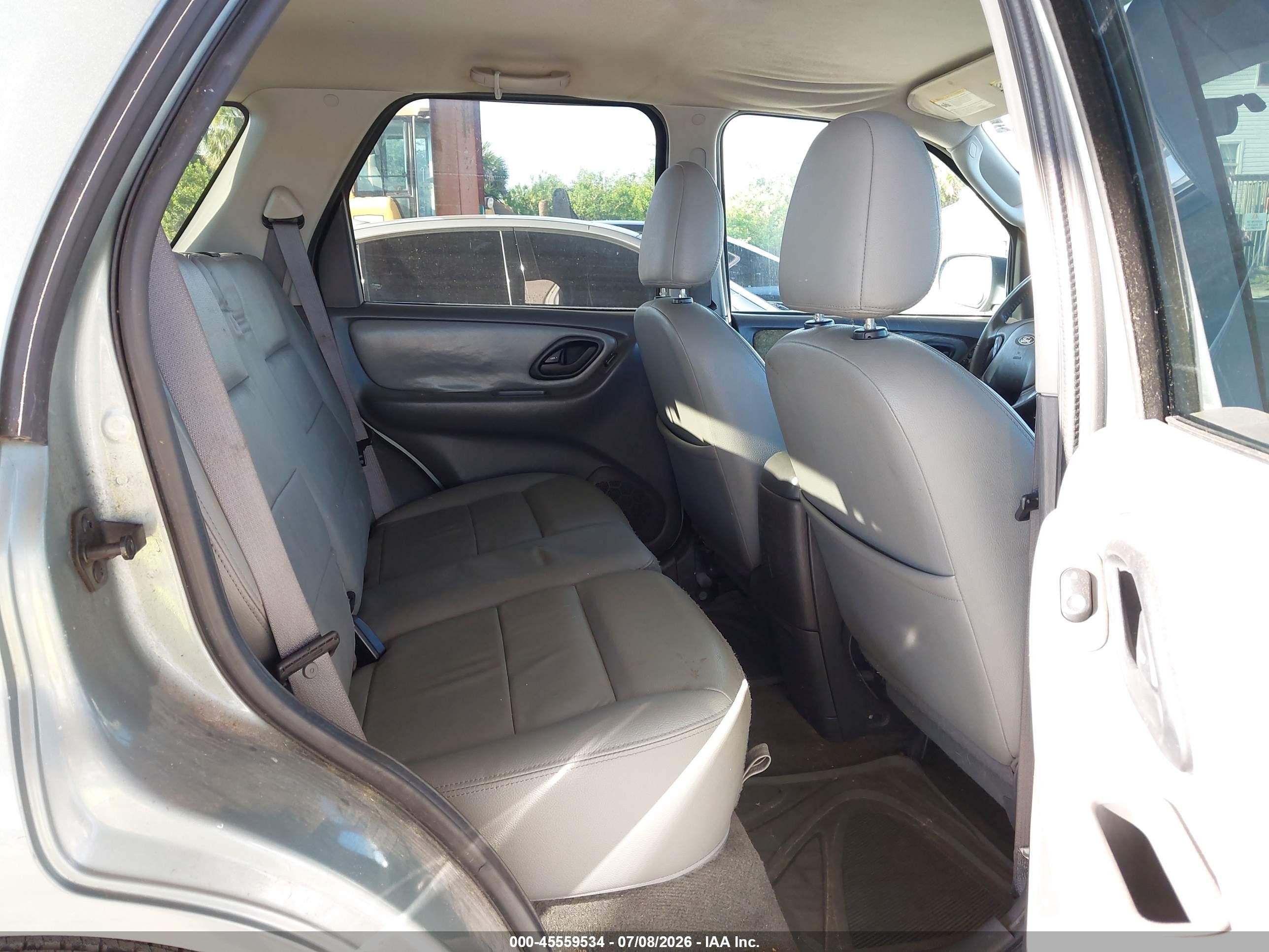 2007 Ford Escape Xlt Зеленый vin: 1FMYU03Z07KB95836