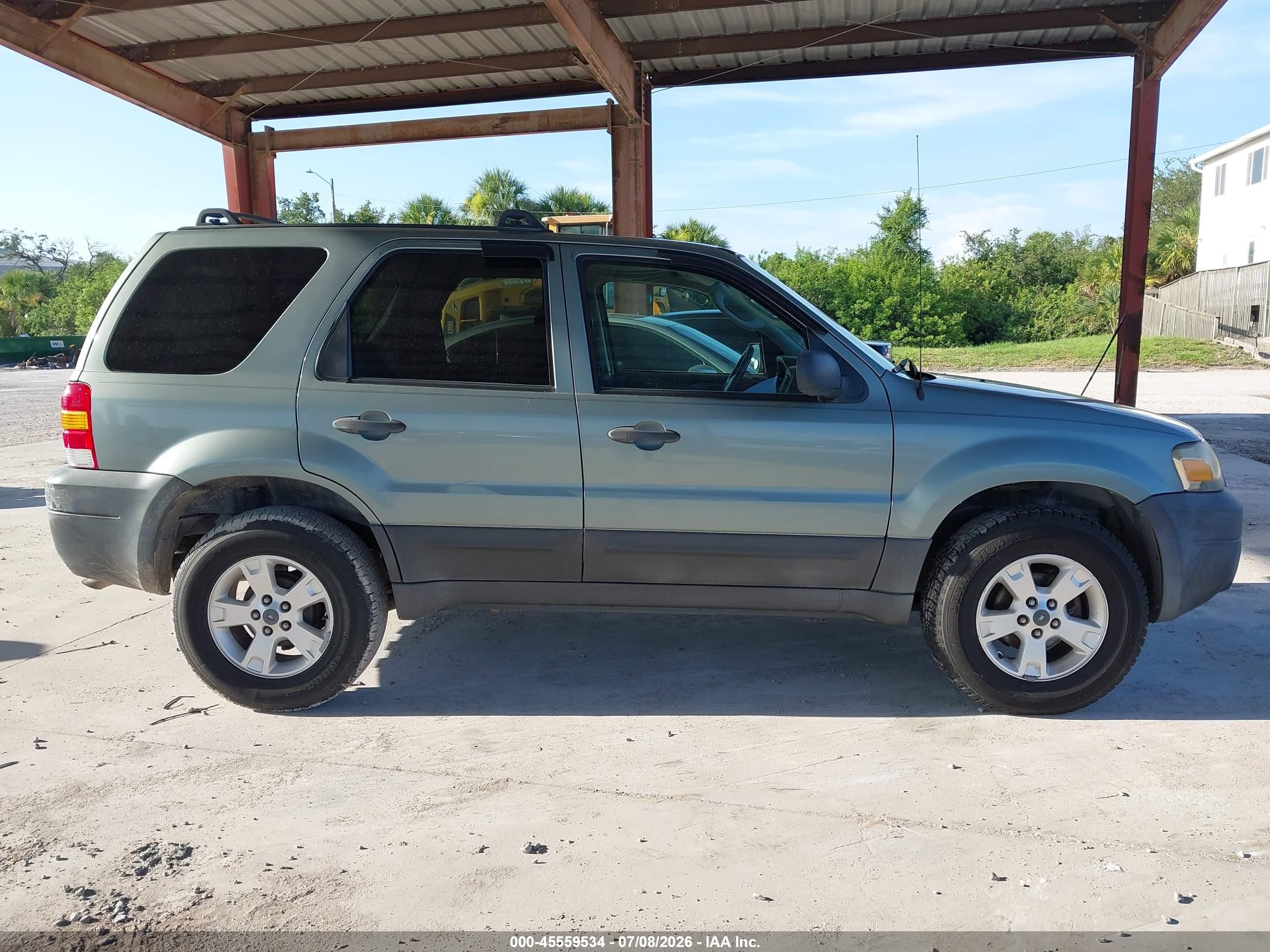 2007 Ford Escape Xlt Зеленый vin: 1FMYU03Z07KB95836