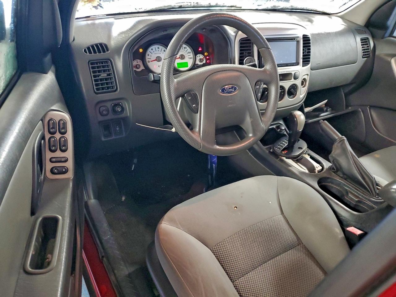 2007 Ford Escape Red vin: 1FMYU03Z37KA30587