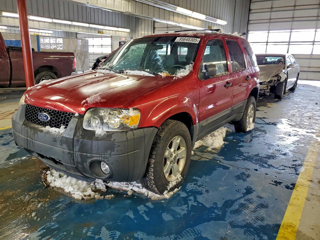 2007 Ford Escape Red vin: 1FMYU03Z37KA30587