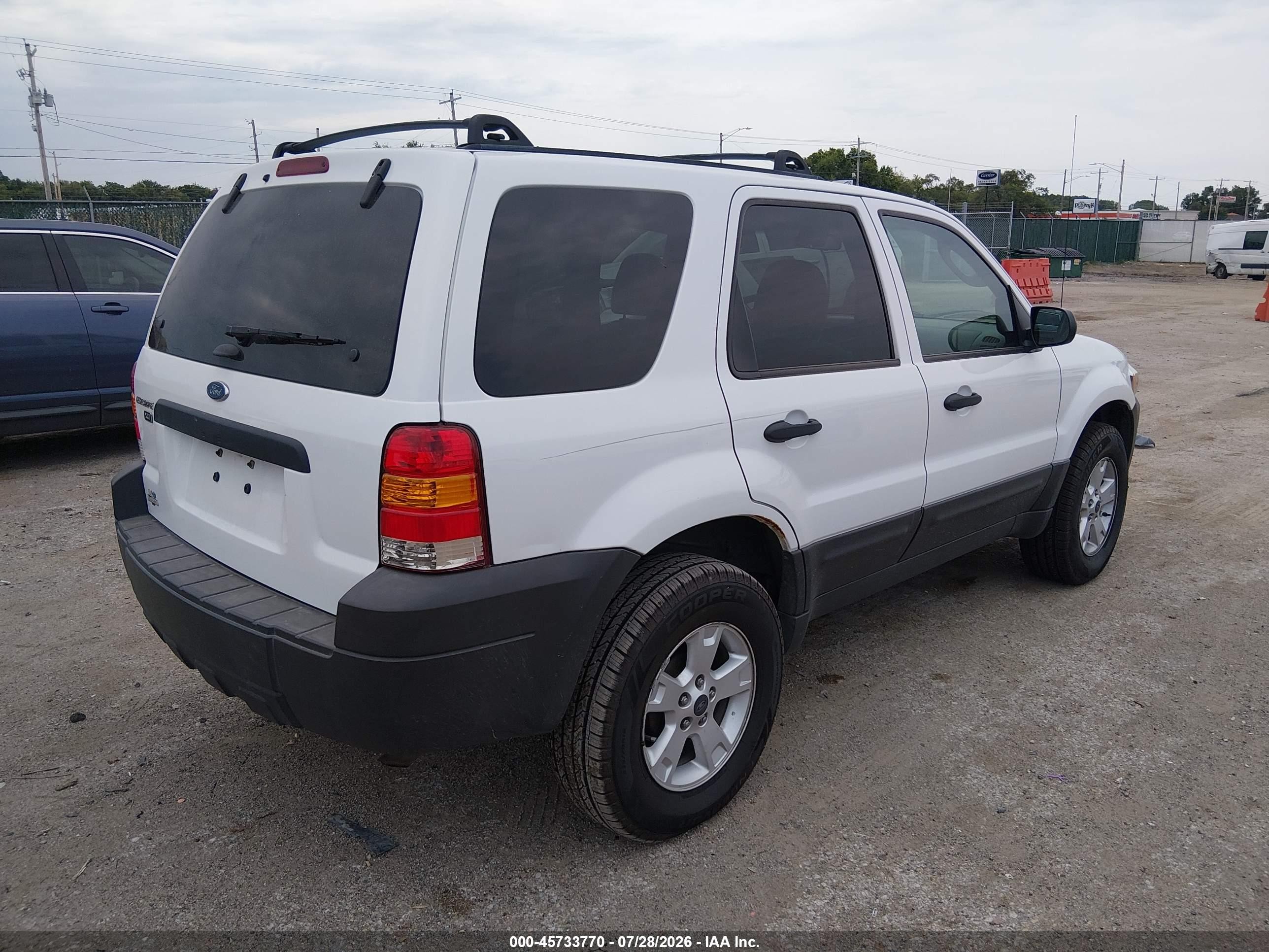 2007 Ford Escape Xlt Белый vin: 1FMYU03Z47KB90381