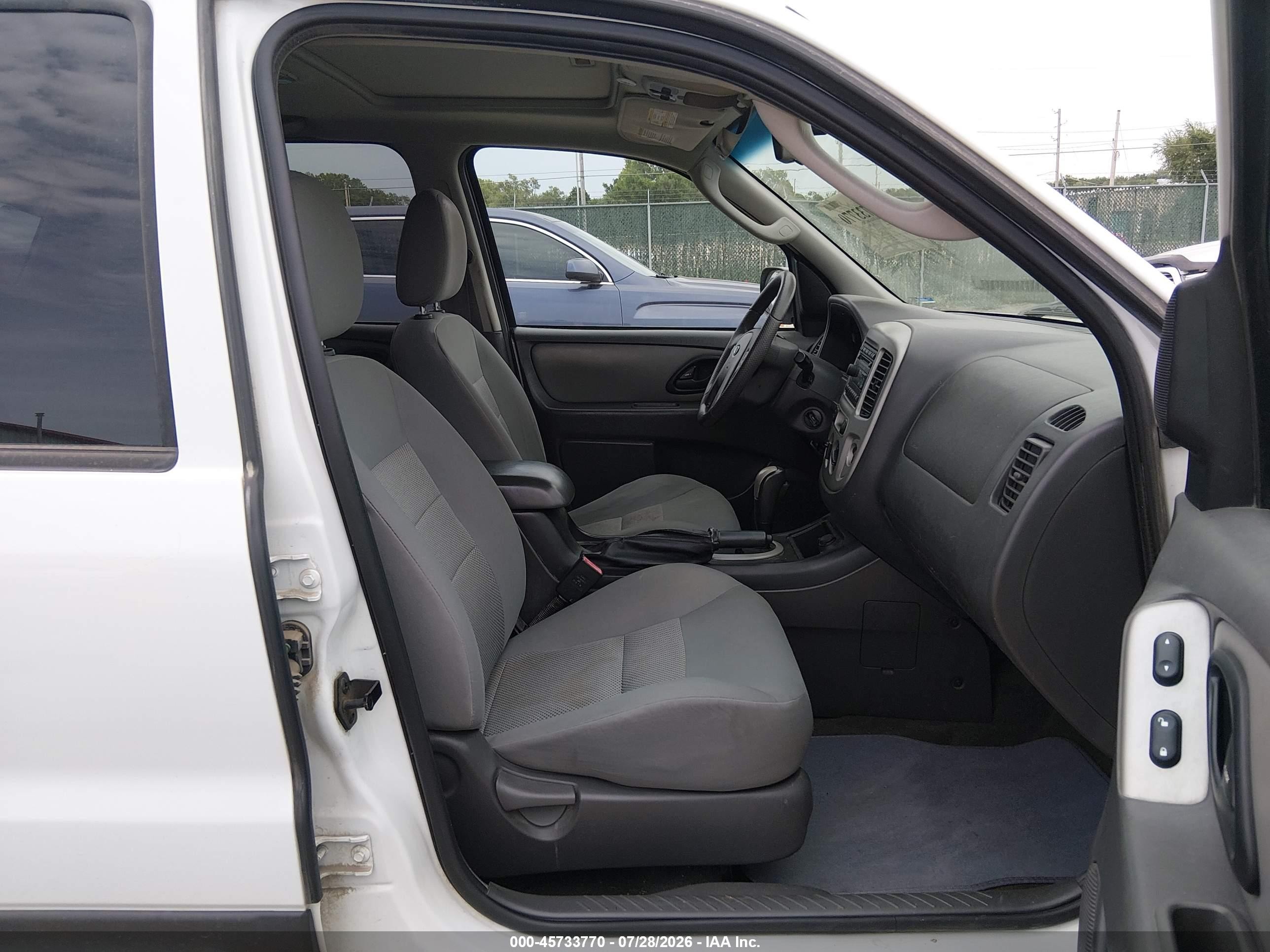 2007 Ford Escape Xlt Белый vin: 1FMYU03Z47KB90381