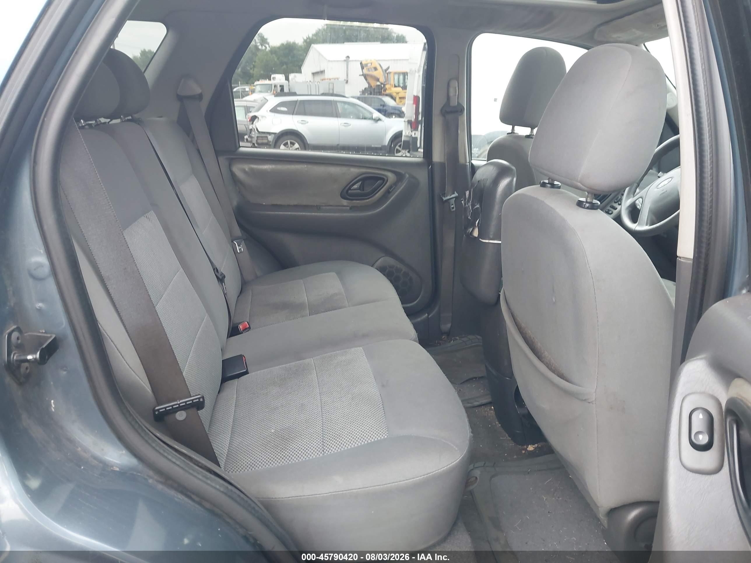 2005 Ford Escape Xlt Light Blue vin: 1FMYU03Z55KD39958