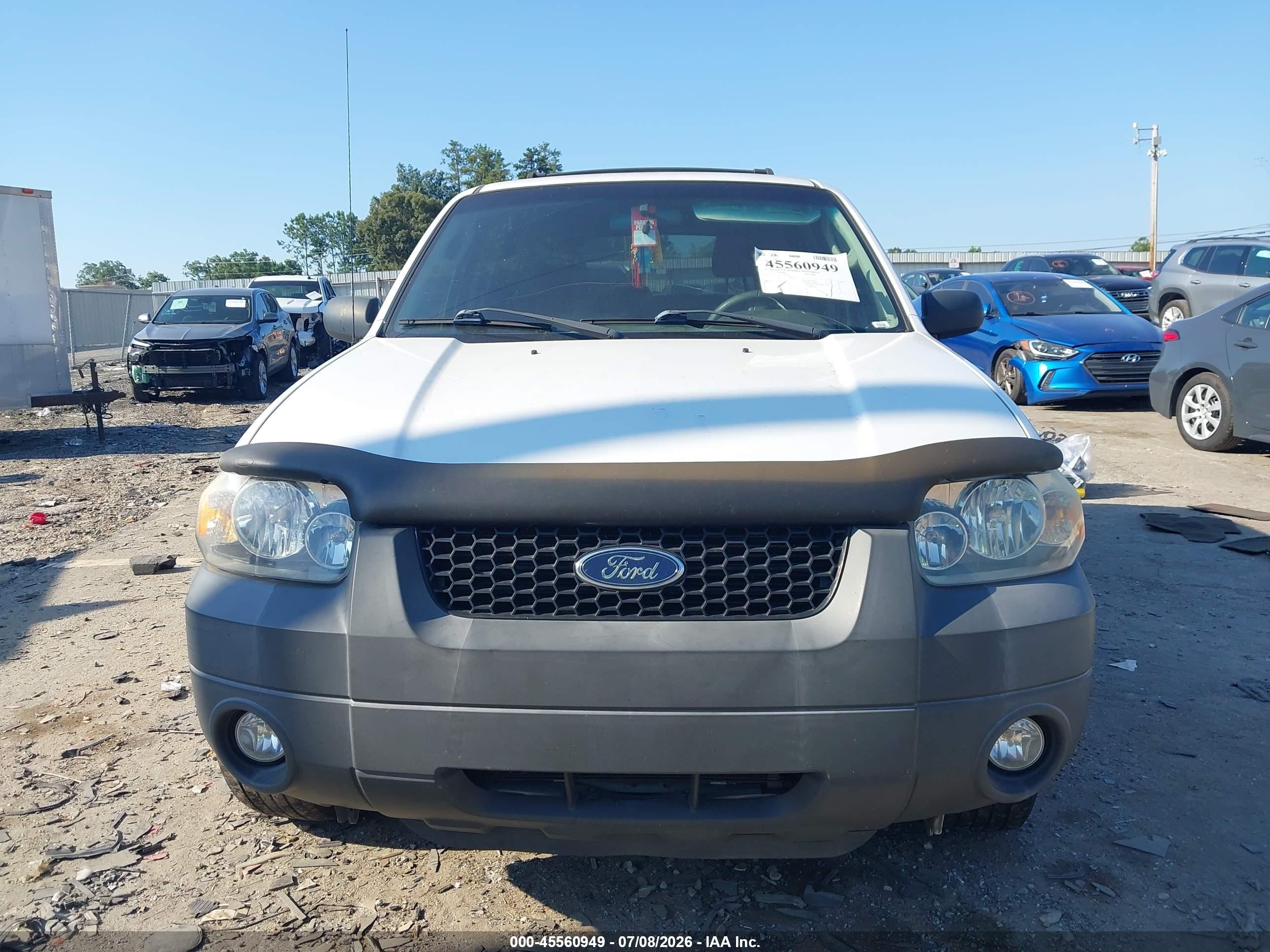 2007 Ford Escape Xlt White vin: 1FMYU03Z87KA91224
