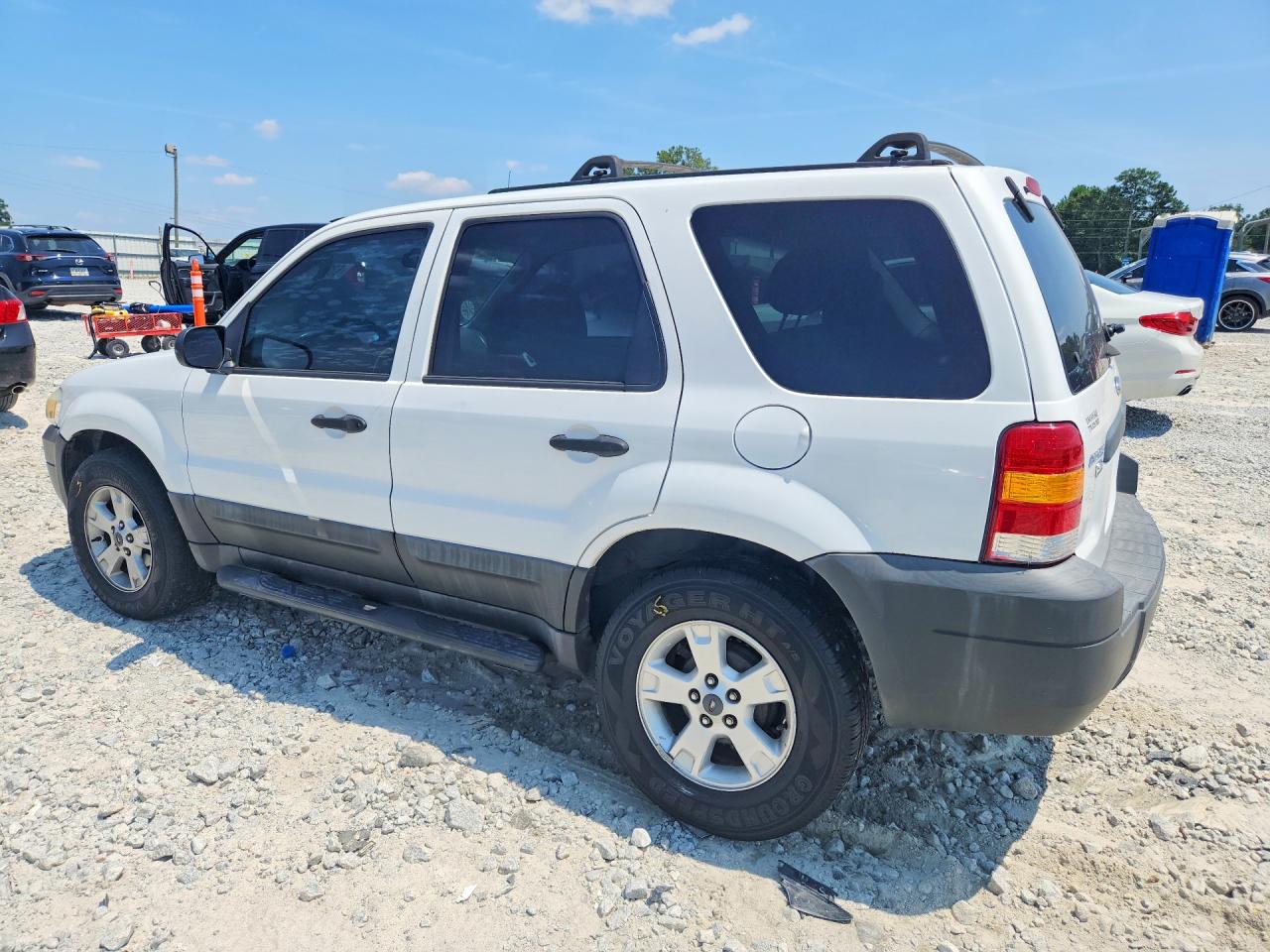 2005 Ford Escape Xlt Белый vin: 1FMYU03ZX5KB87143