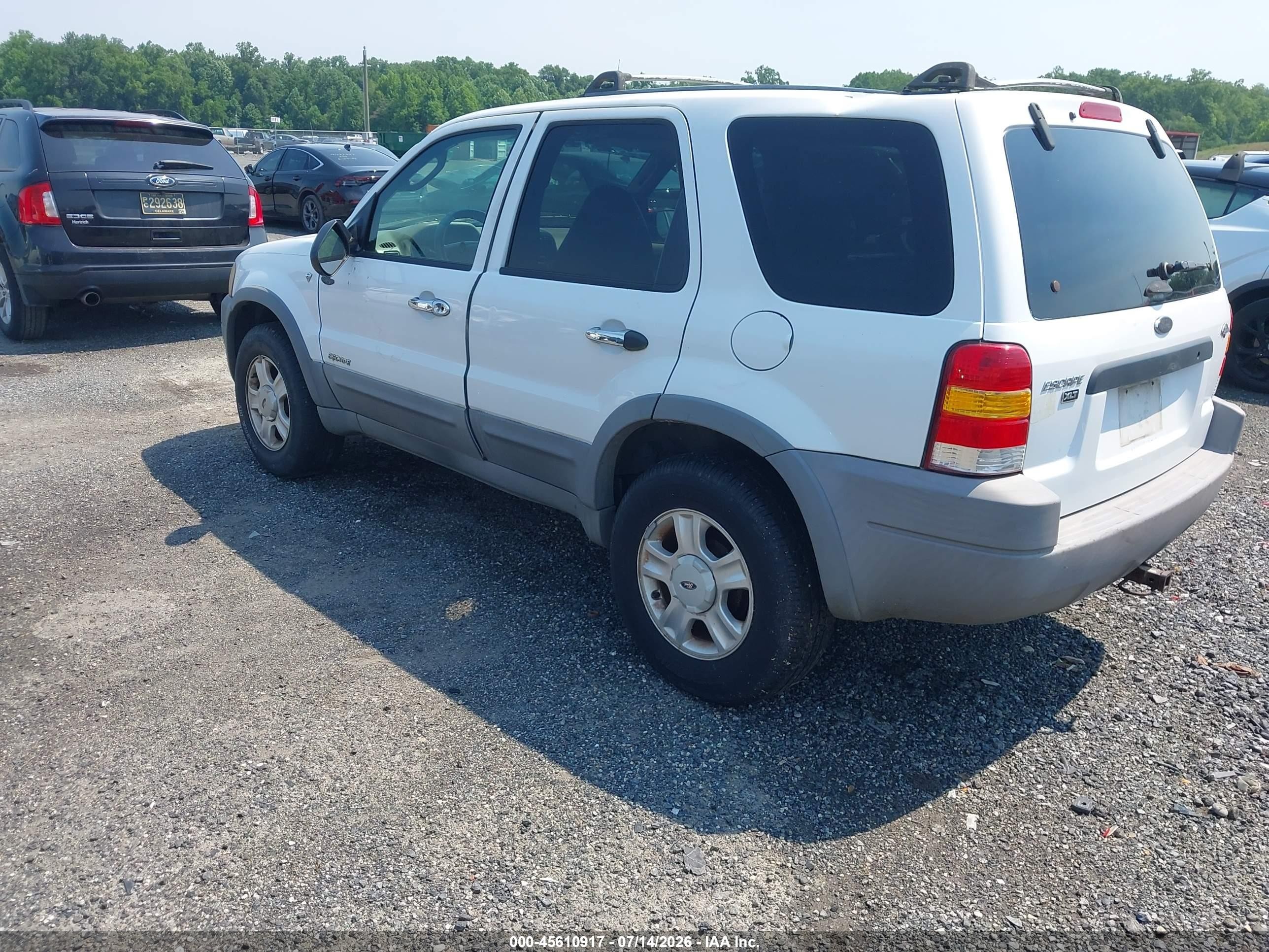 2001 Ford Escape Xlt White vin: 1FMYU04111KE85289