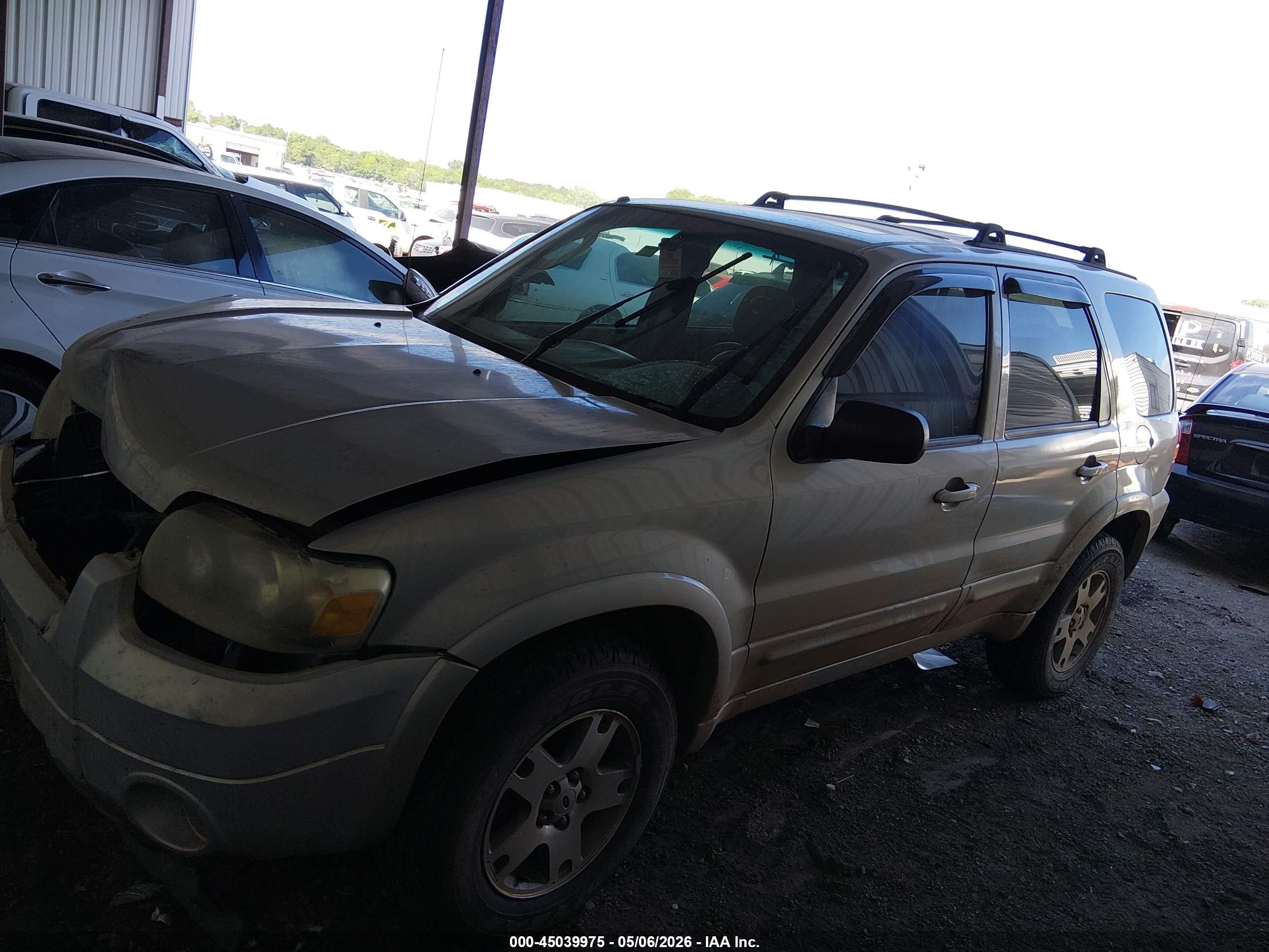 2005 Ford Escape Limited Серебряный vin: 1FMYU04115KA48494