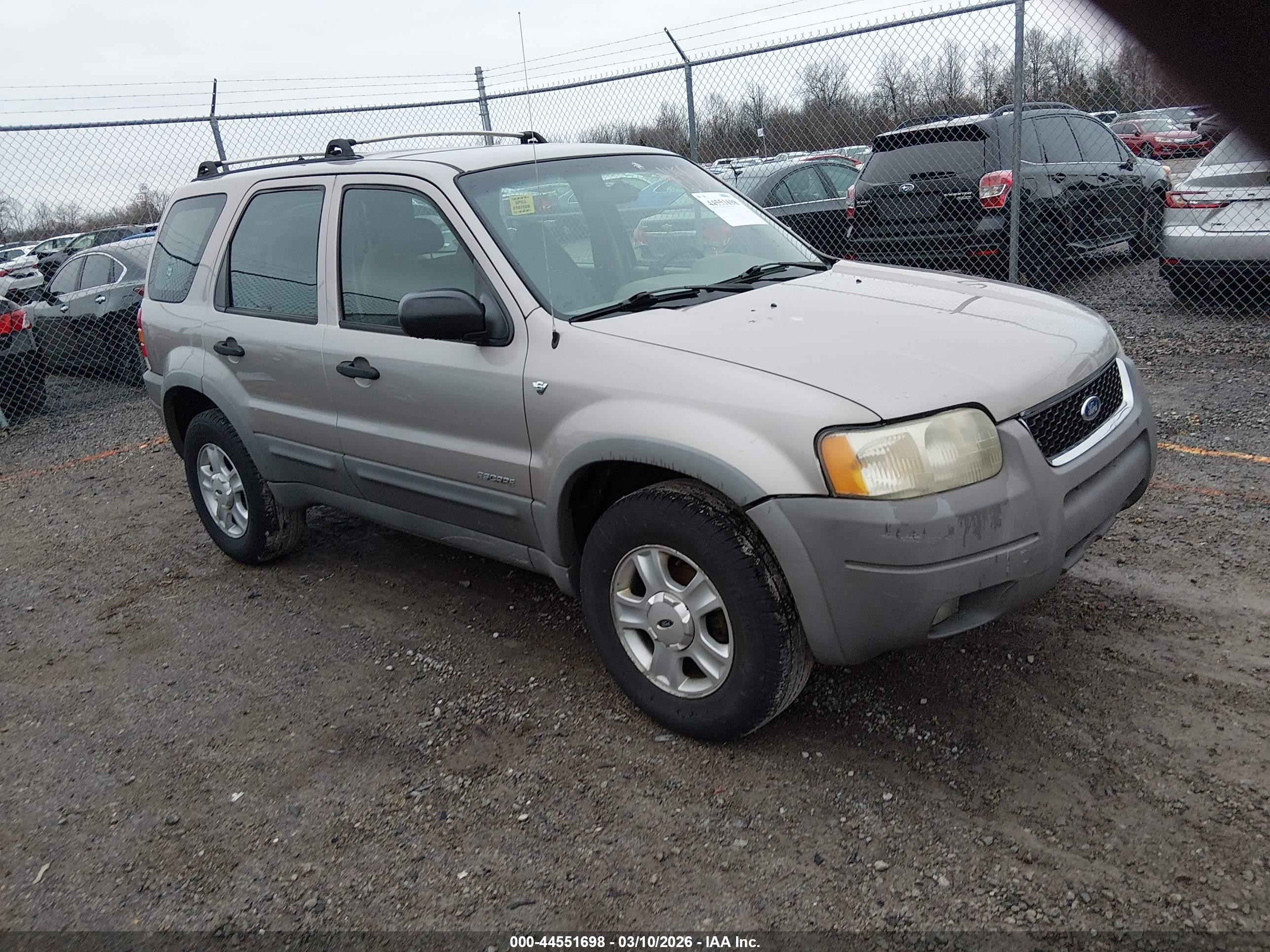 2001 Ford Escape Xlt Gold vin: 1FMYU04121KC19019