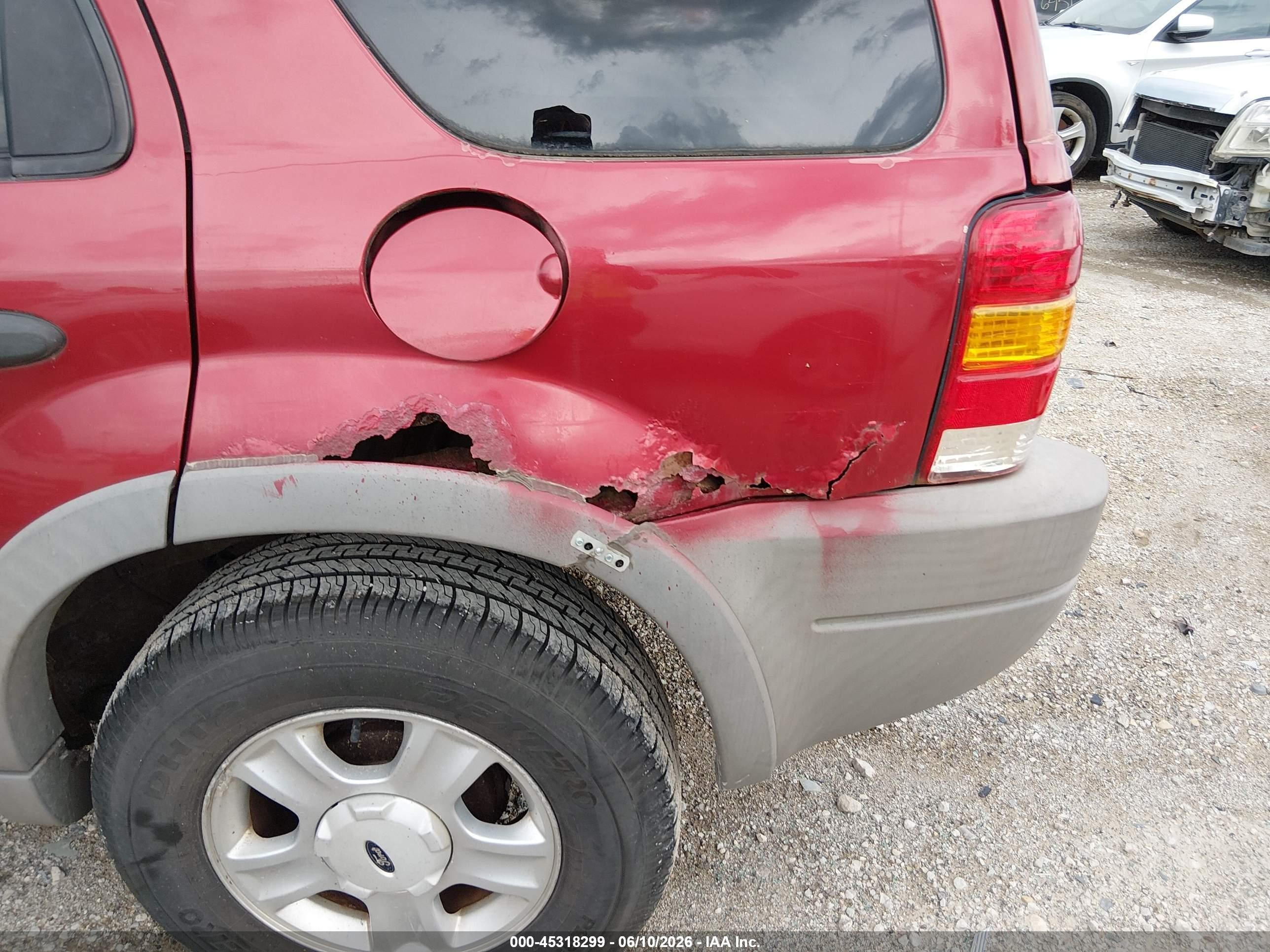 2001 Ford Escape Xlt Red vin: 1FMYU04141KB03000