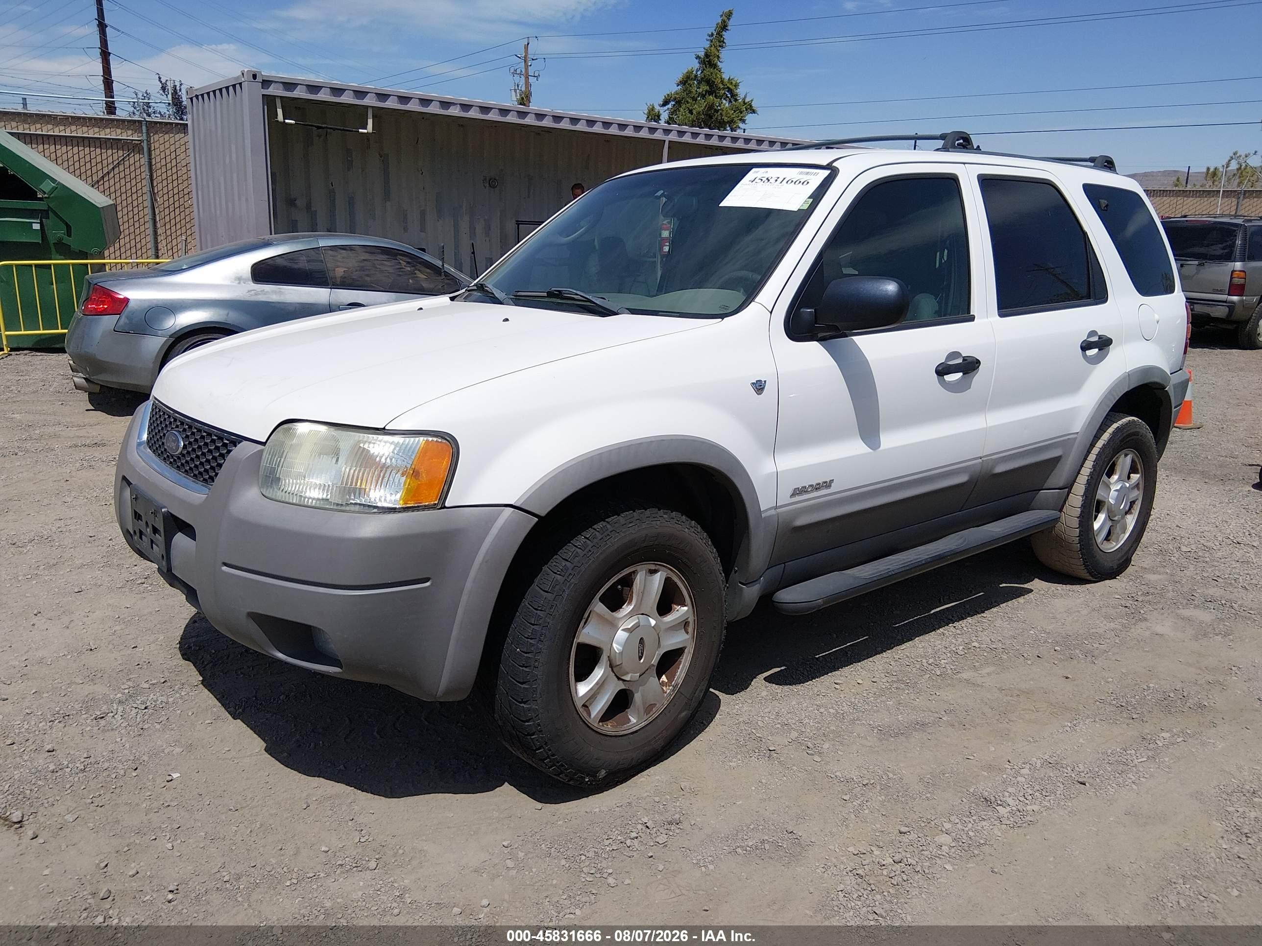 2002 Ford Escape Xlt White vin: 1FMYU04152KD98643