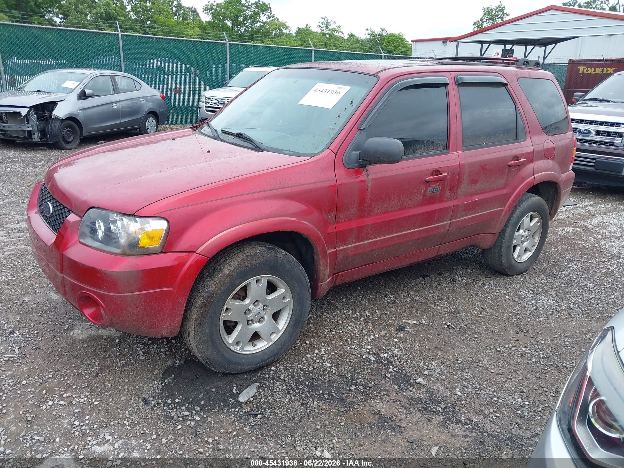 2007 Ford Escape Limited Red vin: 1FMYU04157KB68480