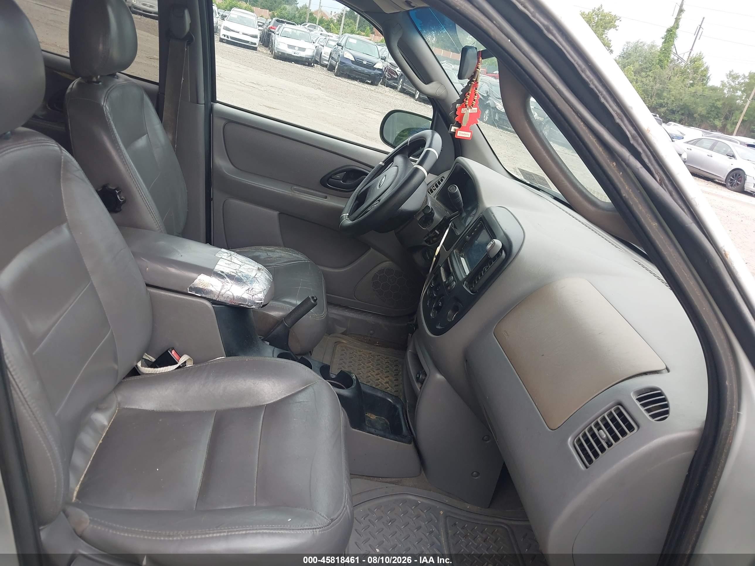 2002 Ford Escape Xlt Silver vin: 1FMYU04172KC38943
