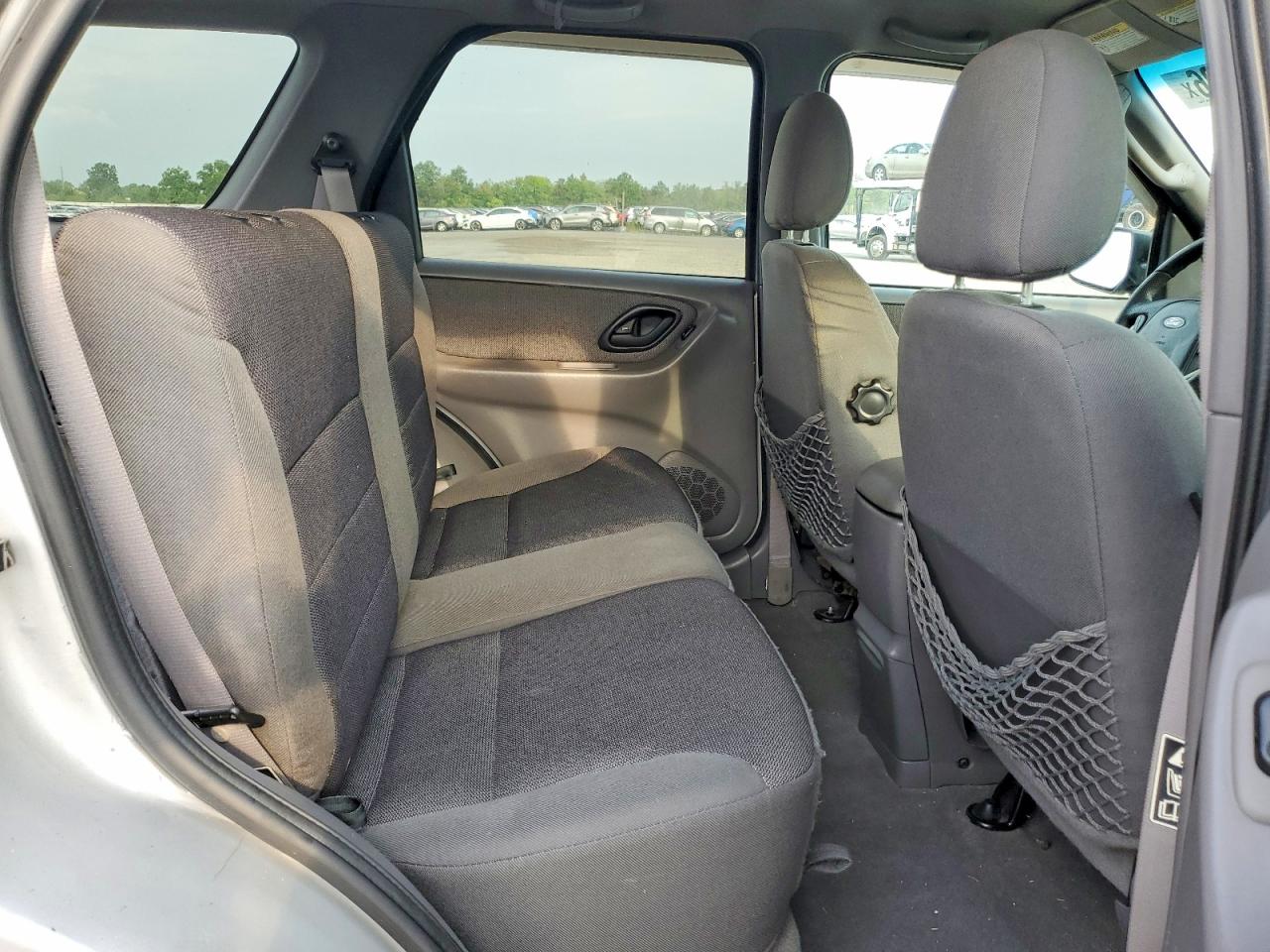 2002 Ford Escape Xlt Серебряный vin: 1FMYU04172KD10451