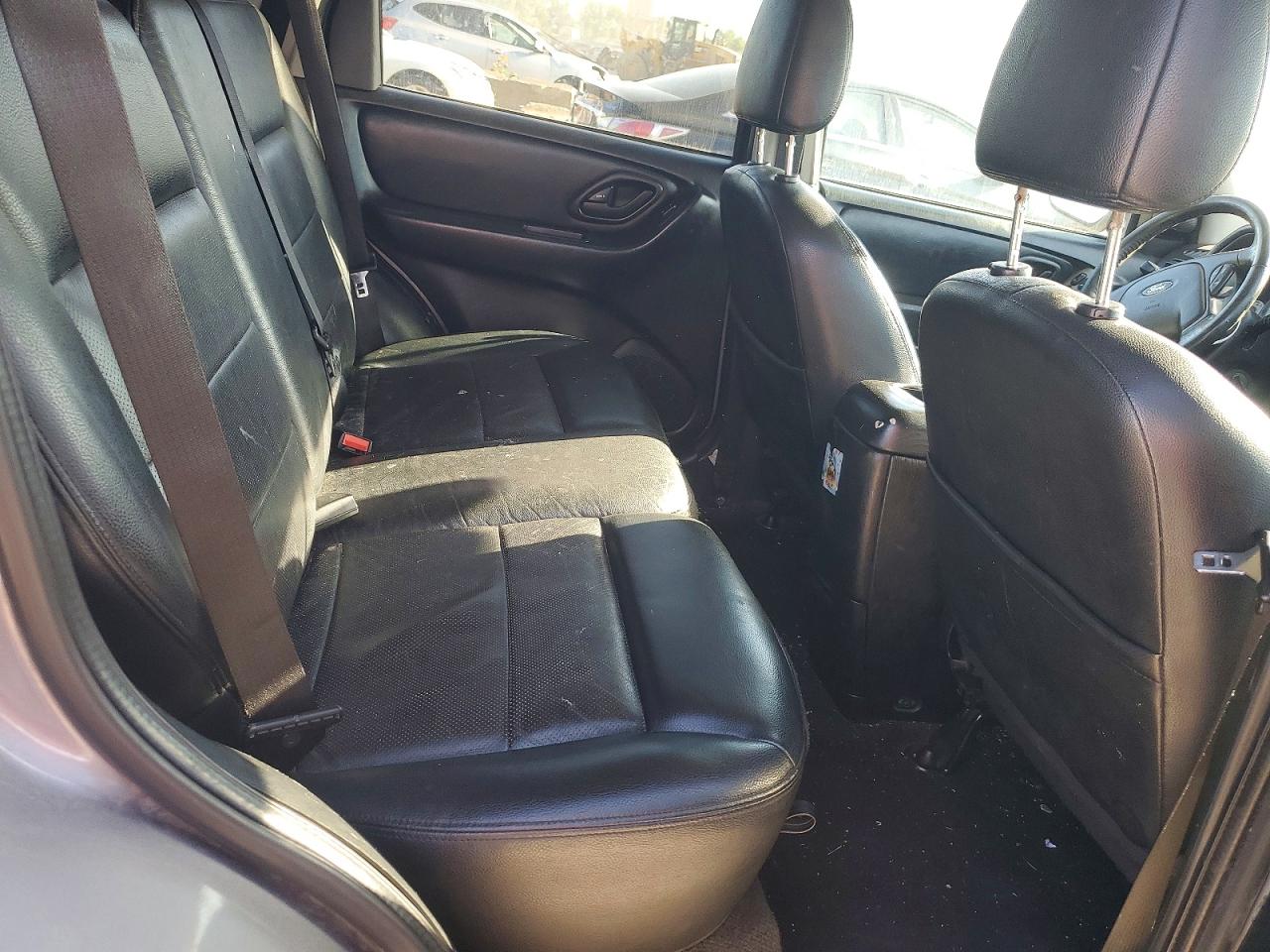 2007 Ford Escape Limited Gray vin: 1FMYU04177KA09590
