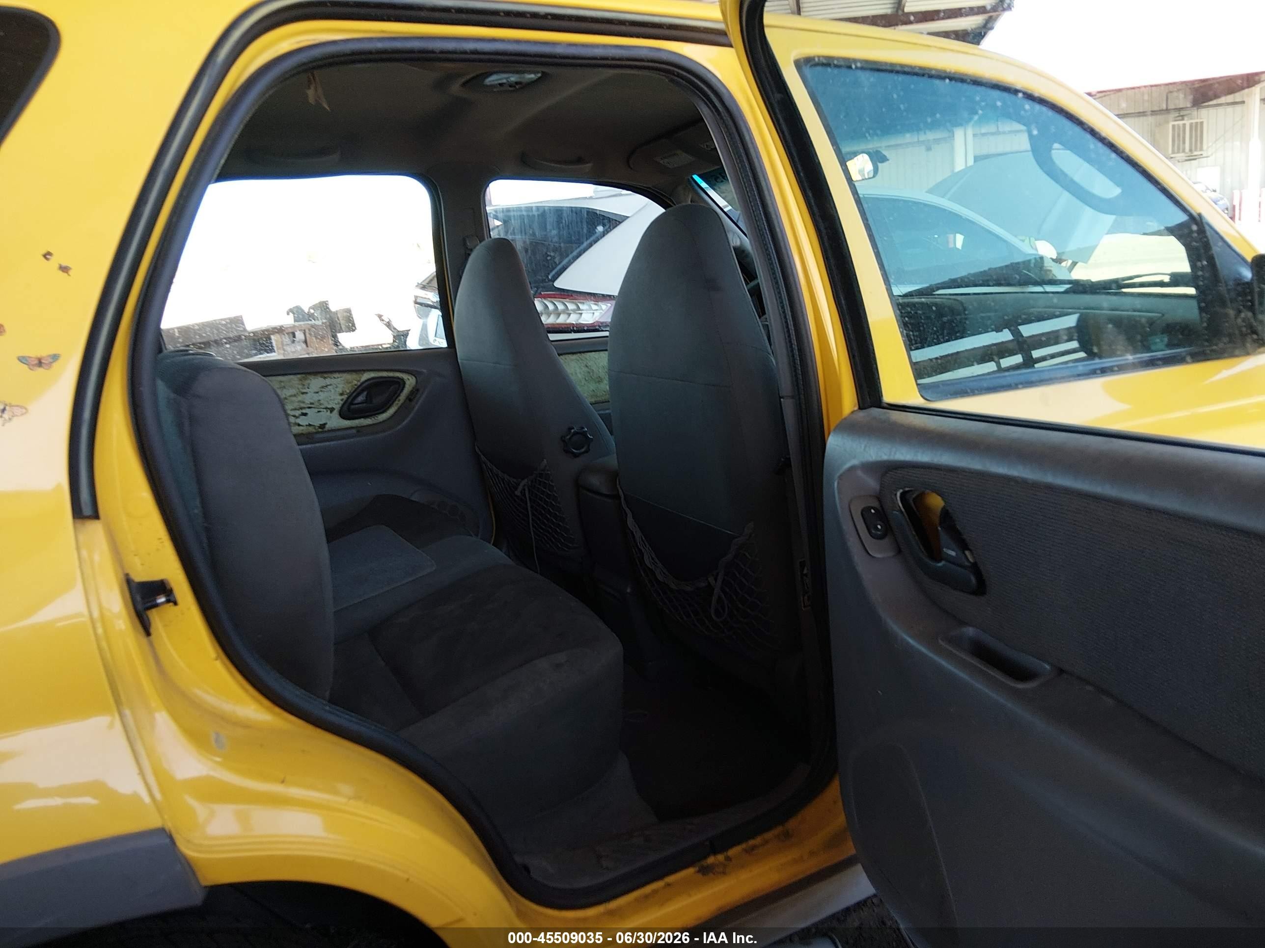 2001 Ford Escape Xlt Желтый vin: 1FMYU04181KB81022