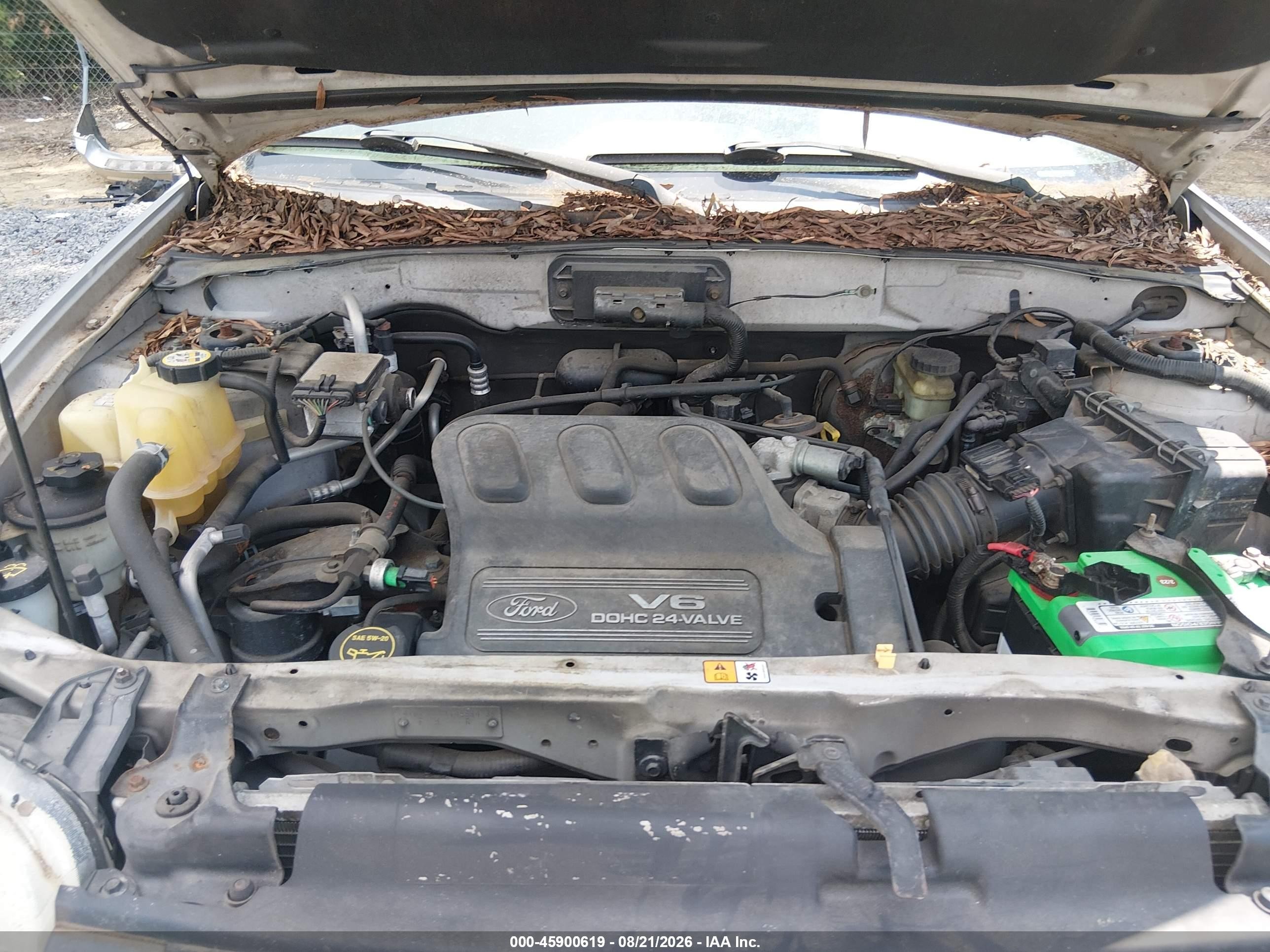 2002 Ford Escape Xlt Silver vin: 1FMYU04182KB38382