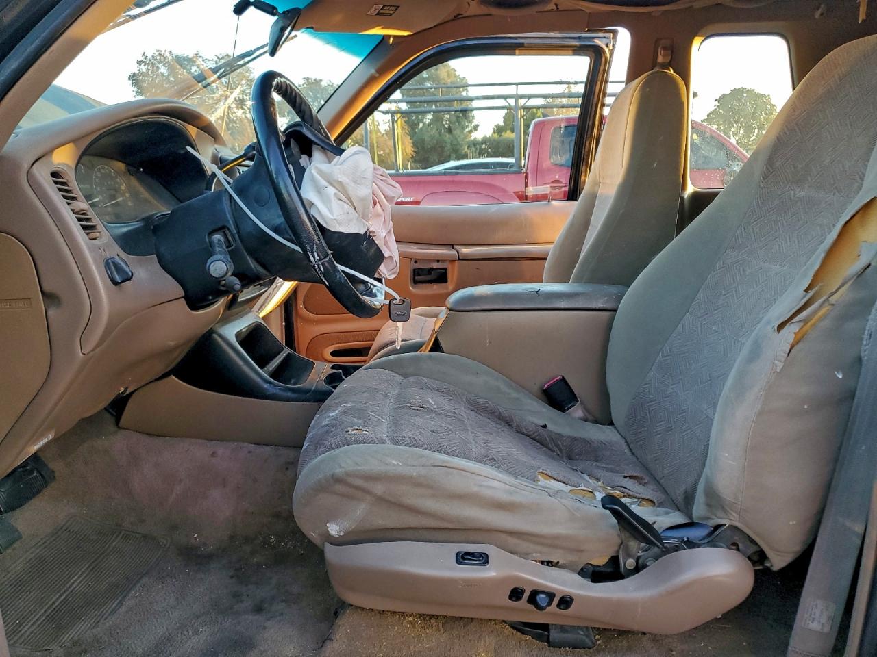 1998 Ford Explorer Black vin: 1FMYU22E1WUD12272