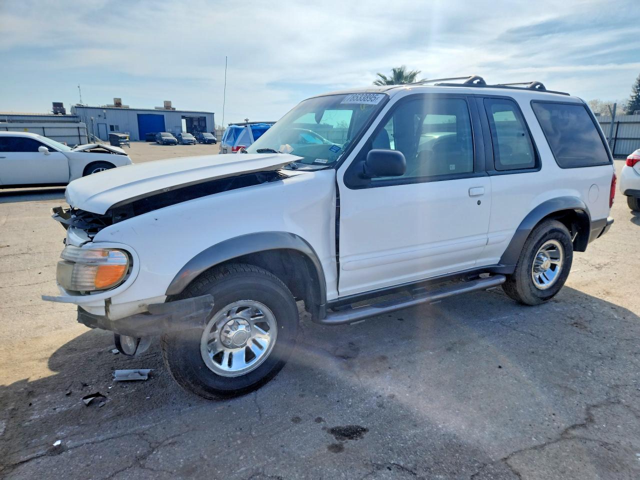 1999 Ford Explorer White vin: 1FMYU22E6XUB40919