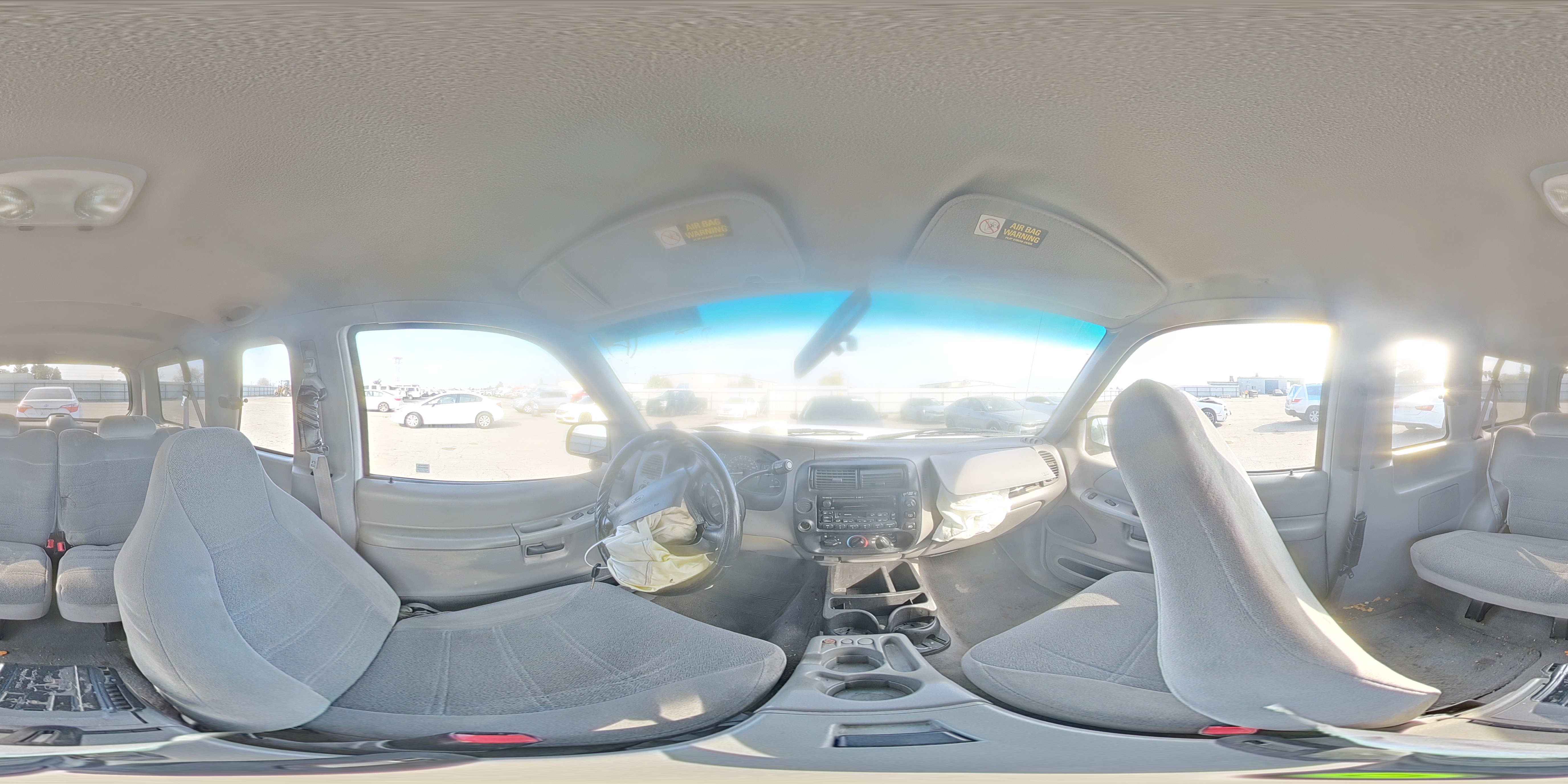 1999 Ford Explorer White vin: 1FMYU22E6XUB40919