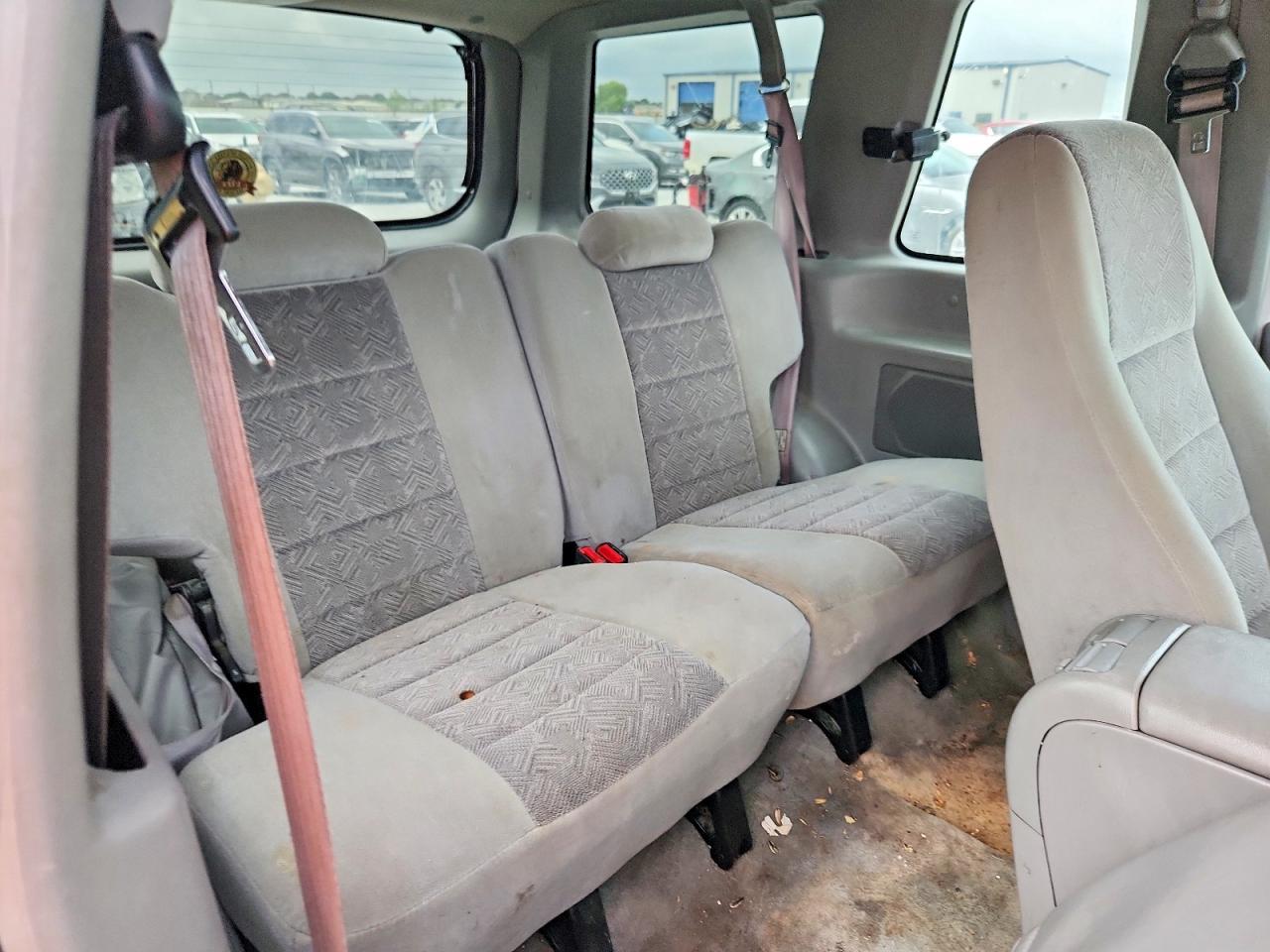 1998 Ford Explorer White vin: 1FMYU22E9WUC47199