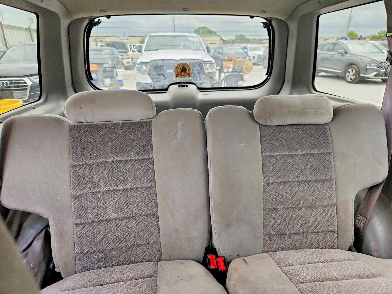 1998 Ford Explorer White vin: 1FMYU22E9WUC47199