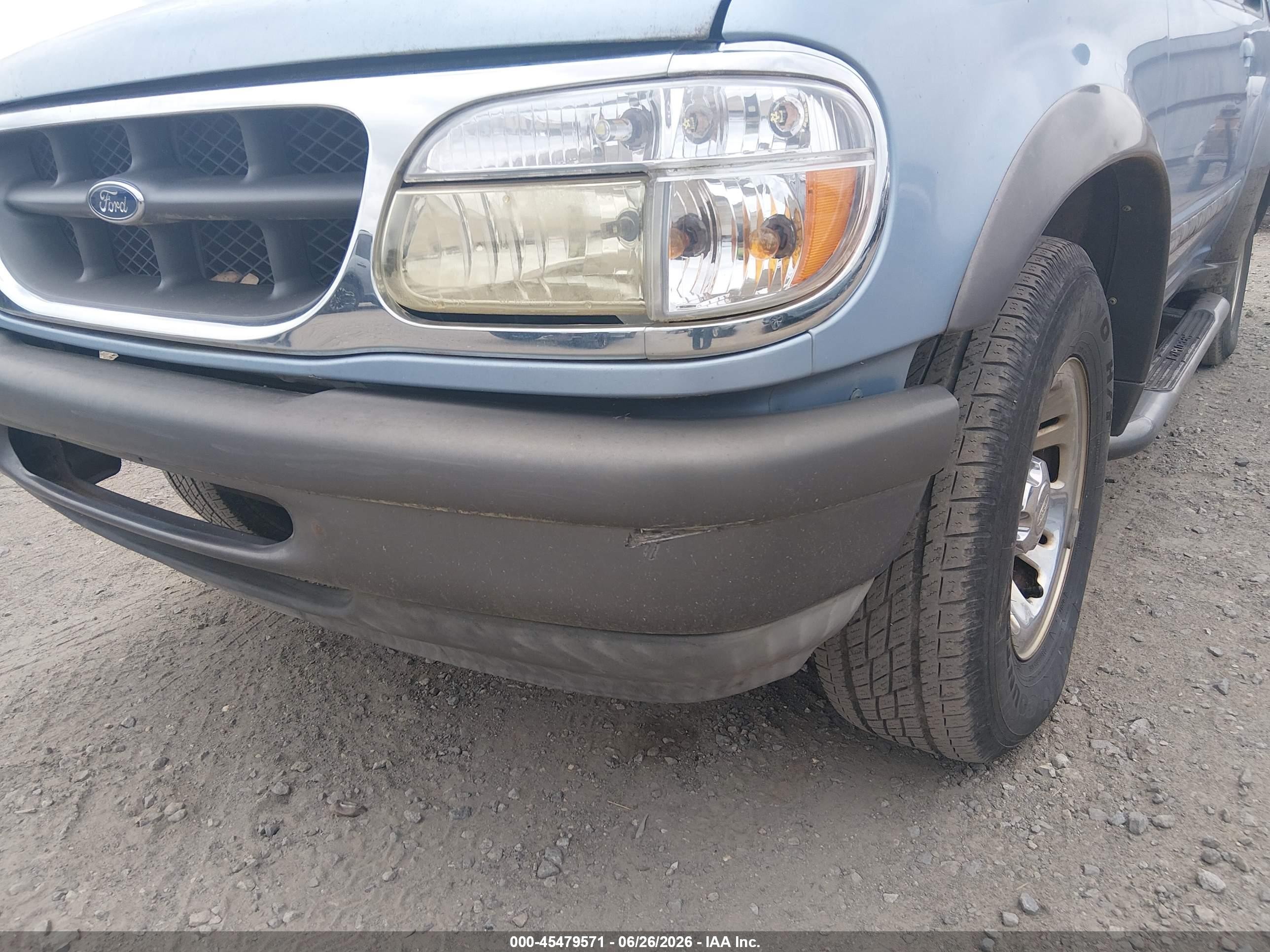 1998 Ford Explorer Sport Light Blue vin: 1FMYU22X2WUC11128