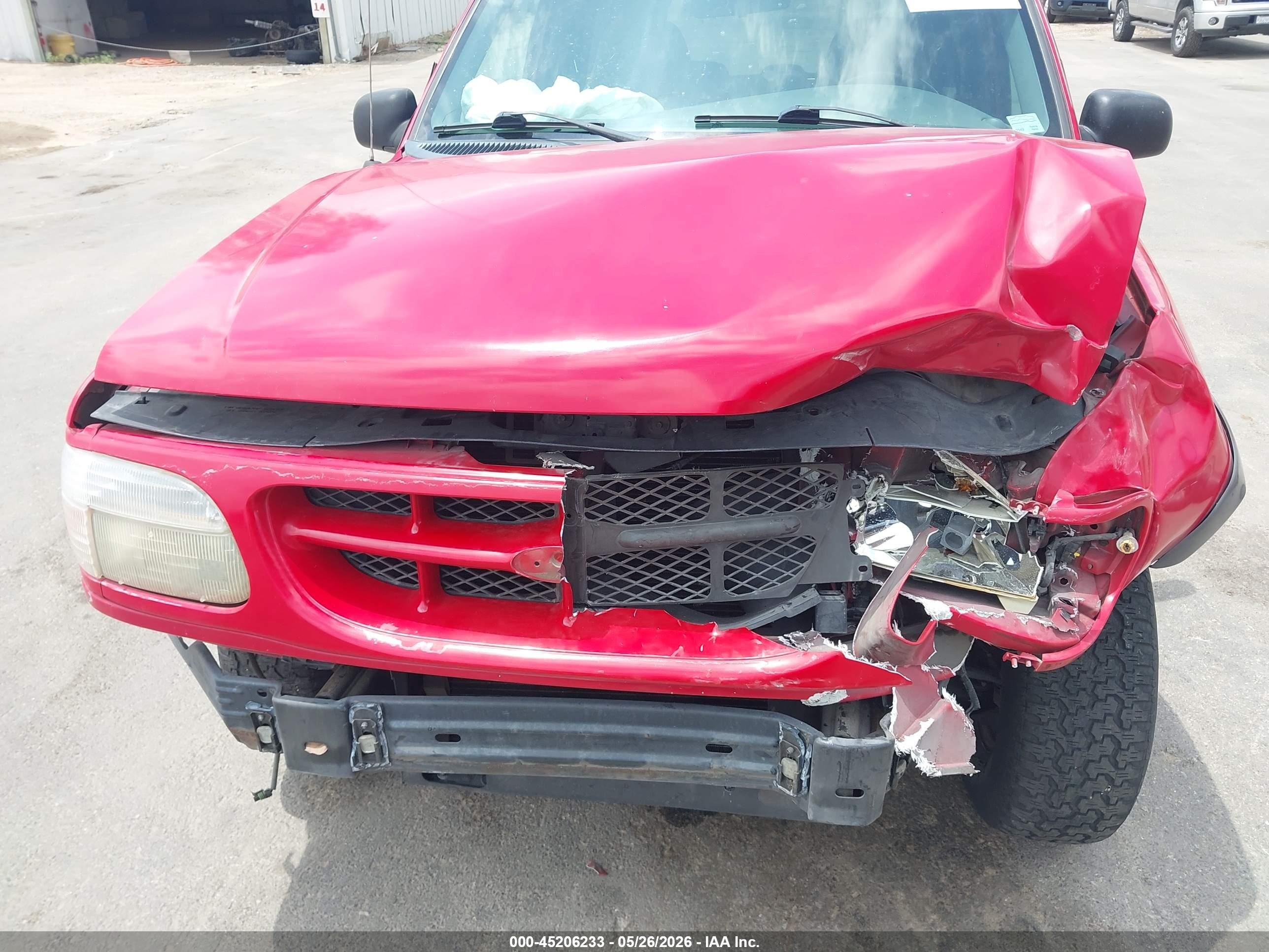 1999 Ford Explorer Sport Red vin: 1FMYU22X2XUB50977