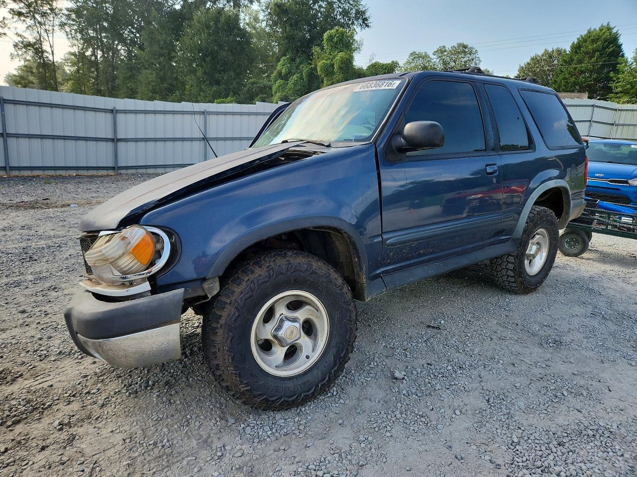 1999 Ford Explorer Blue vin: 1FMYU22X4XUB45313