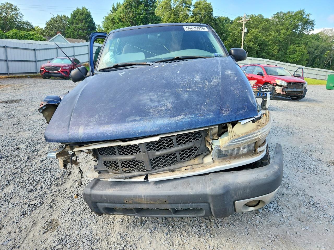 1999 Ford Explorer Blue vin: 1FMYU22X4XUB45313