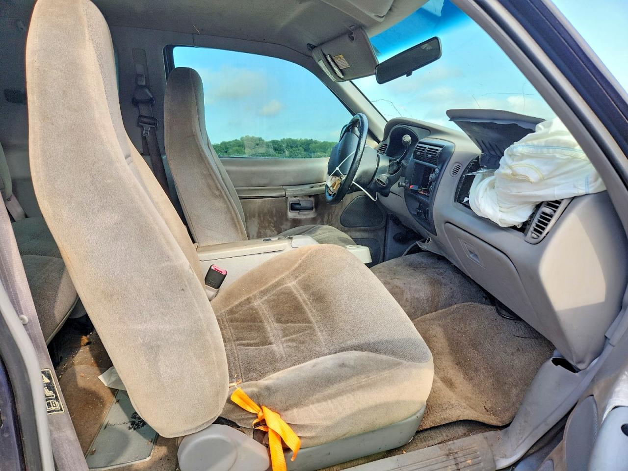 1999 Ford Explorer Blue vin: 1FMYU22X4XUB45313