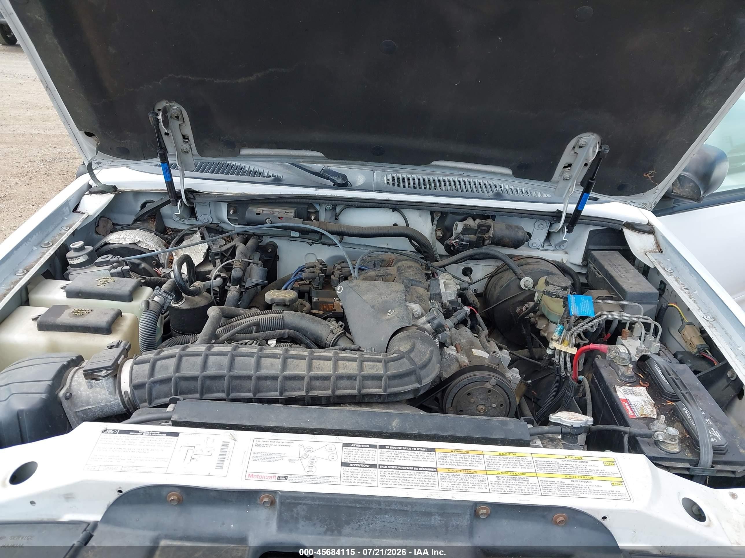 1998 Ford Explorer Sport White vin: 1FMYU22X5WUB67092