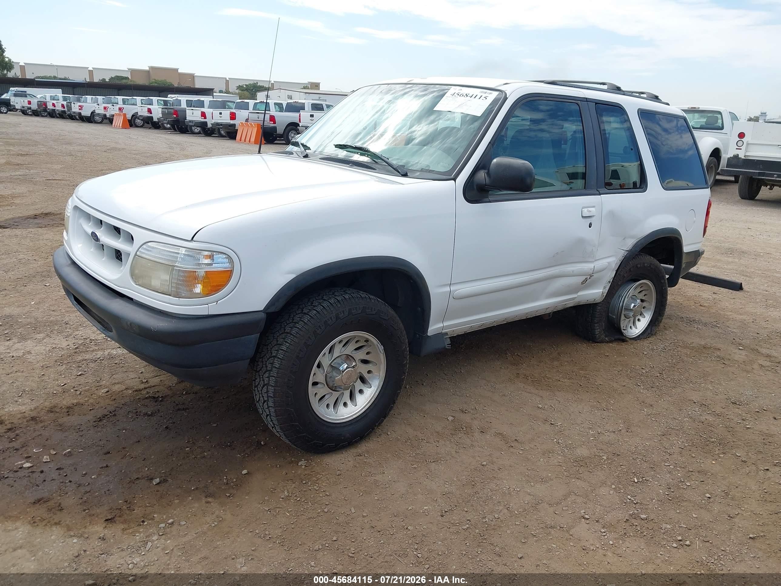 1998 Ford Explorer Sport White vin: 1FMYU22X5WUB67092