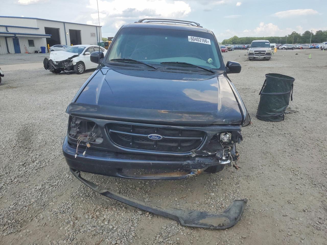 1998 Ford Explorer Black vin: 1FMYU22X7WUB85223