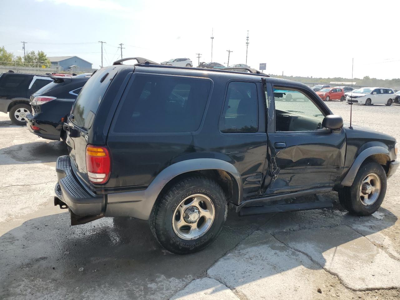 1998 Ford Explorer Black vin: 1FMYU24E3WUB89653