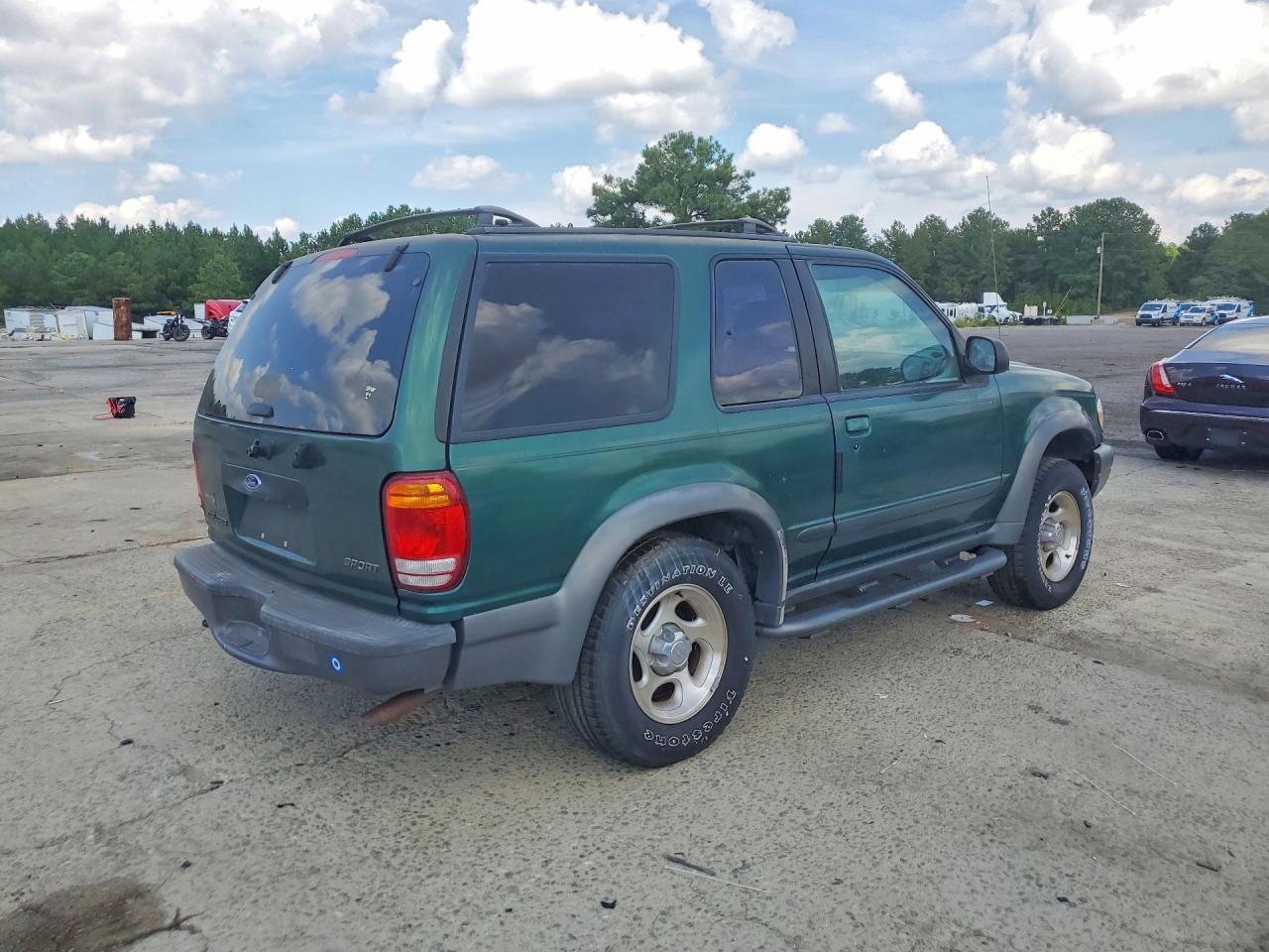 1999 Ford Explorer Green vin: 1FMYU24E5XUB02708